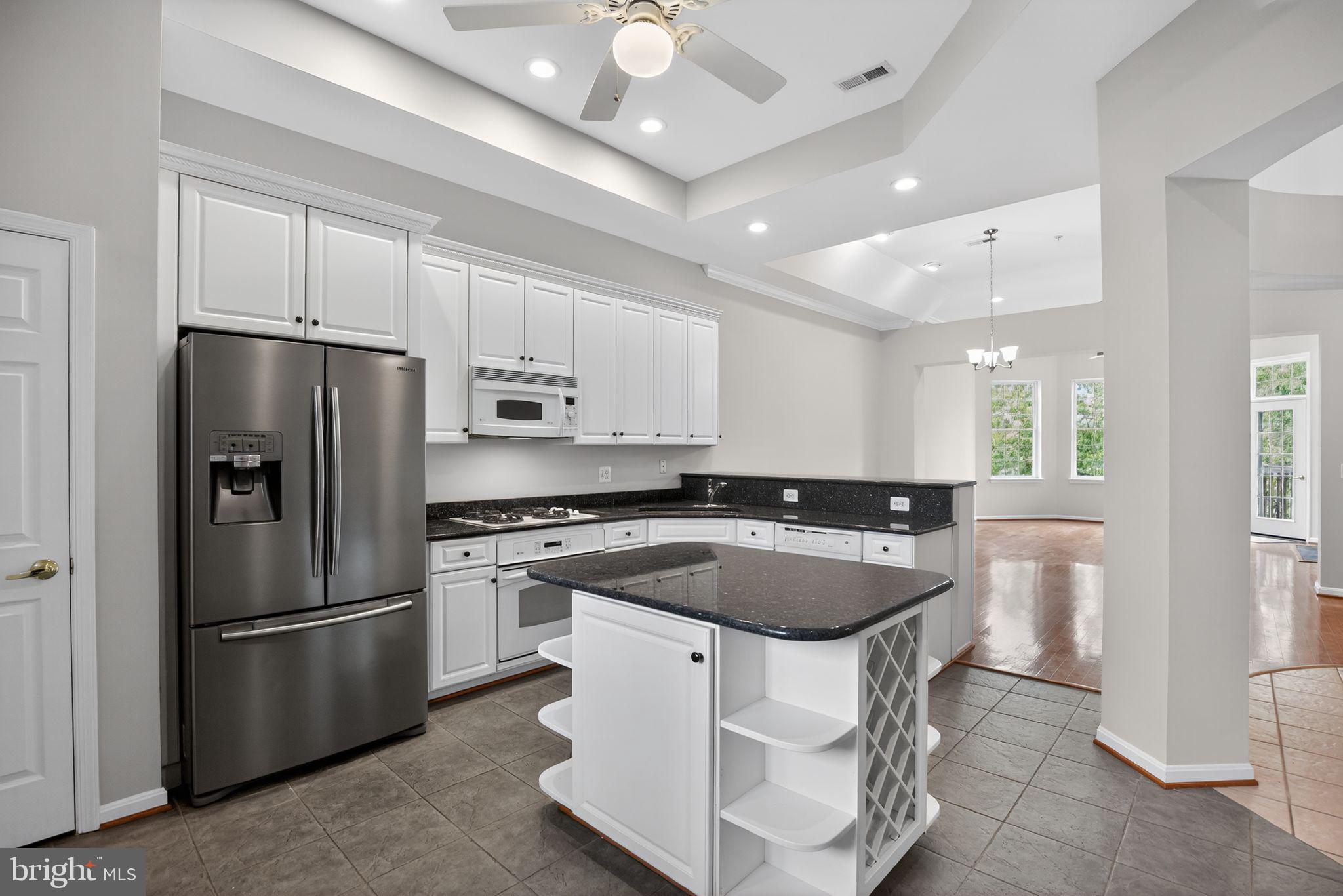 SOLOMONS LANDING - Residential