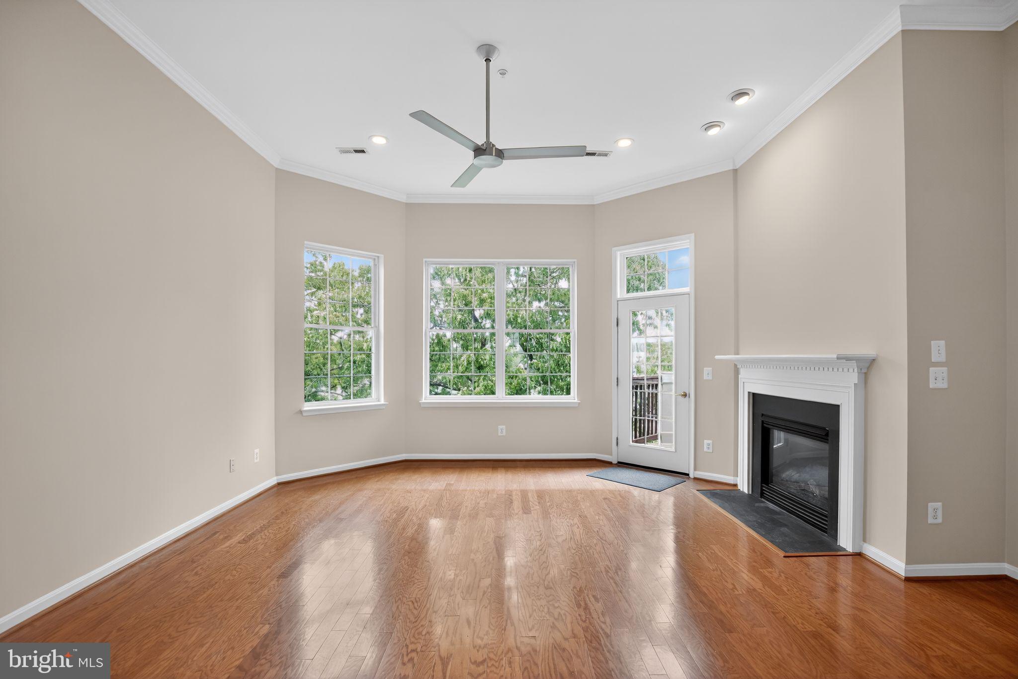 SOLOMONS LANDING - Residential