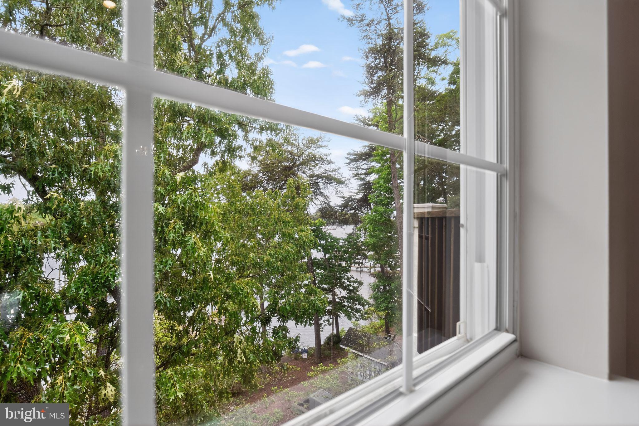 SOLOMONS LANDING - Residential