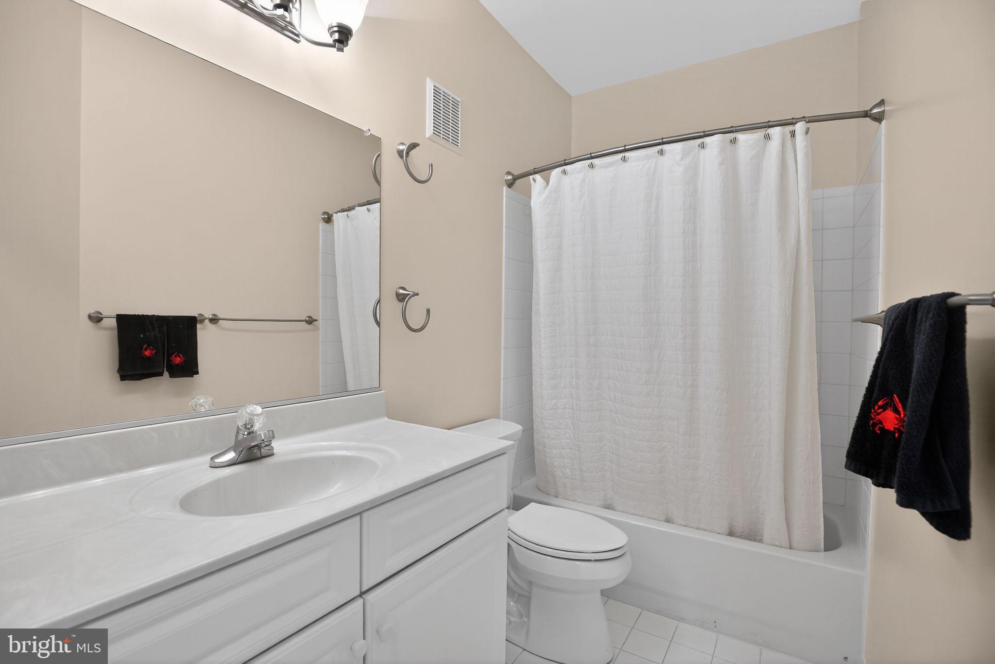 SOLOMONS LANDING - Residential