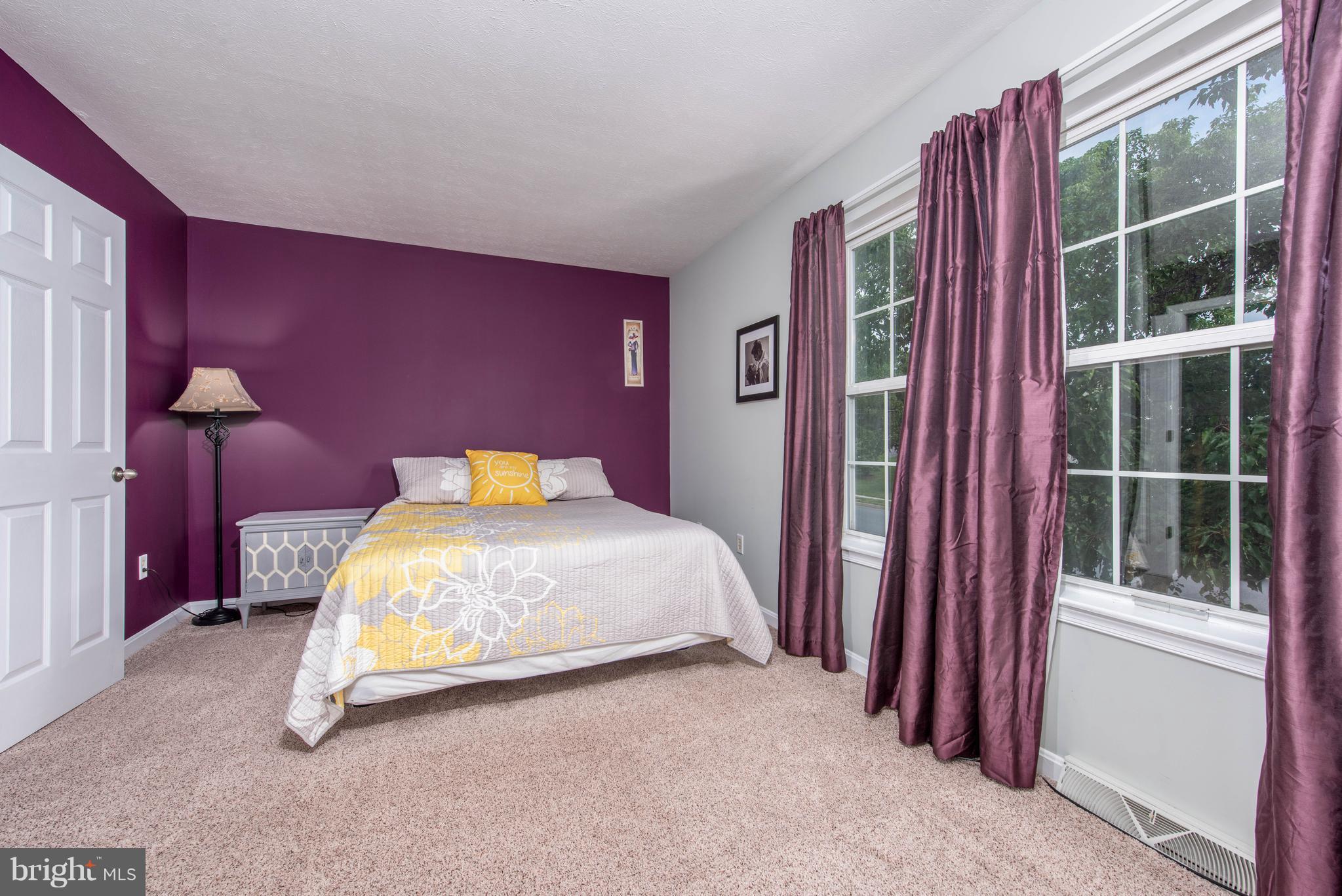 SMALL CROSSINGS - Residential