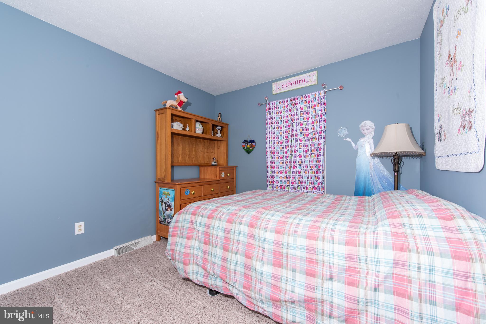 SMALL CROSSINGS - Residential