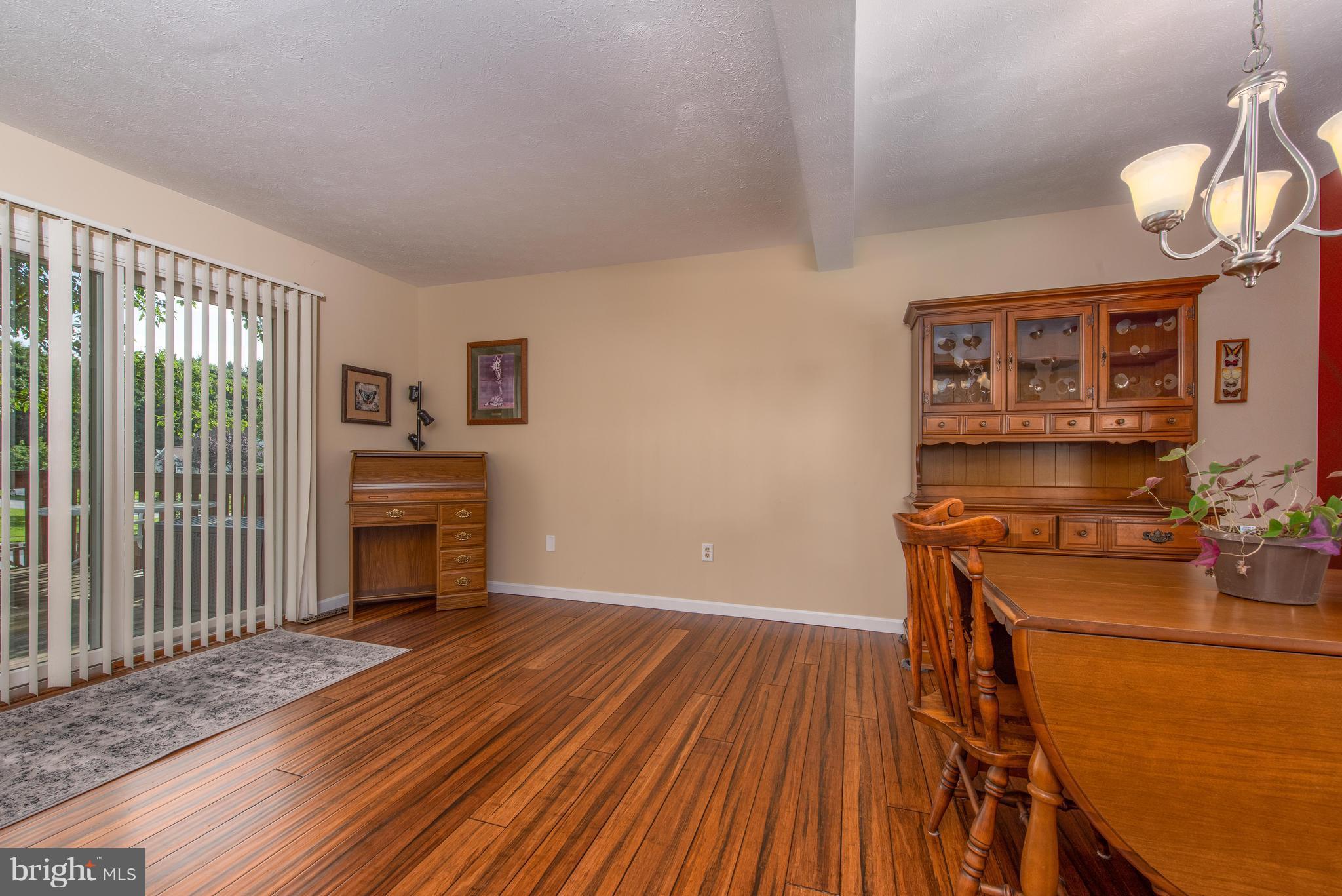 SMALL CROSSINGS - Residential