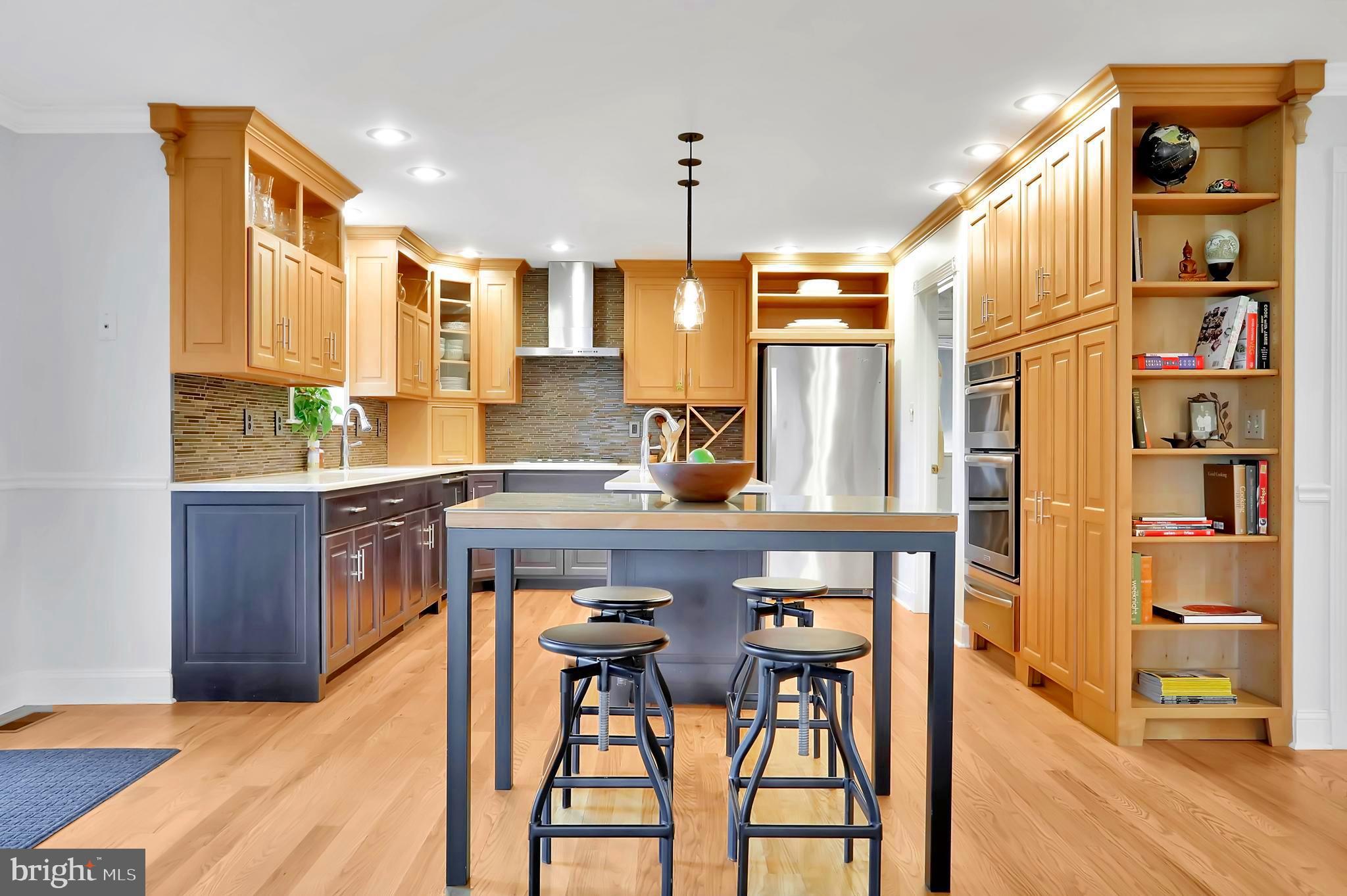 LOCUST HILL - Residential