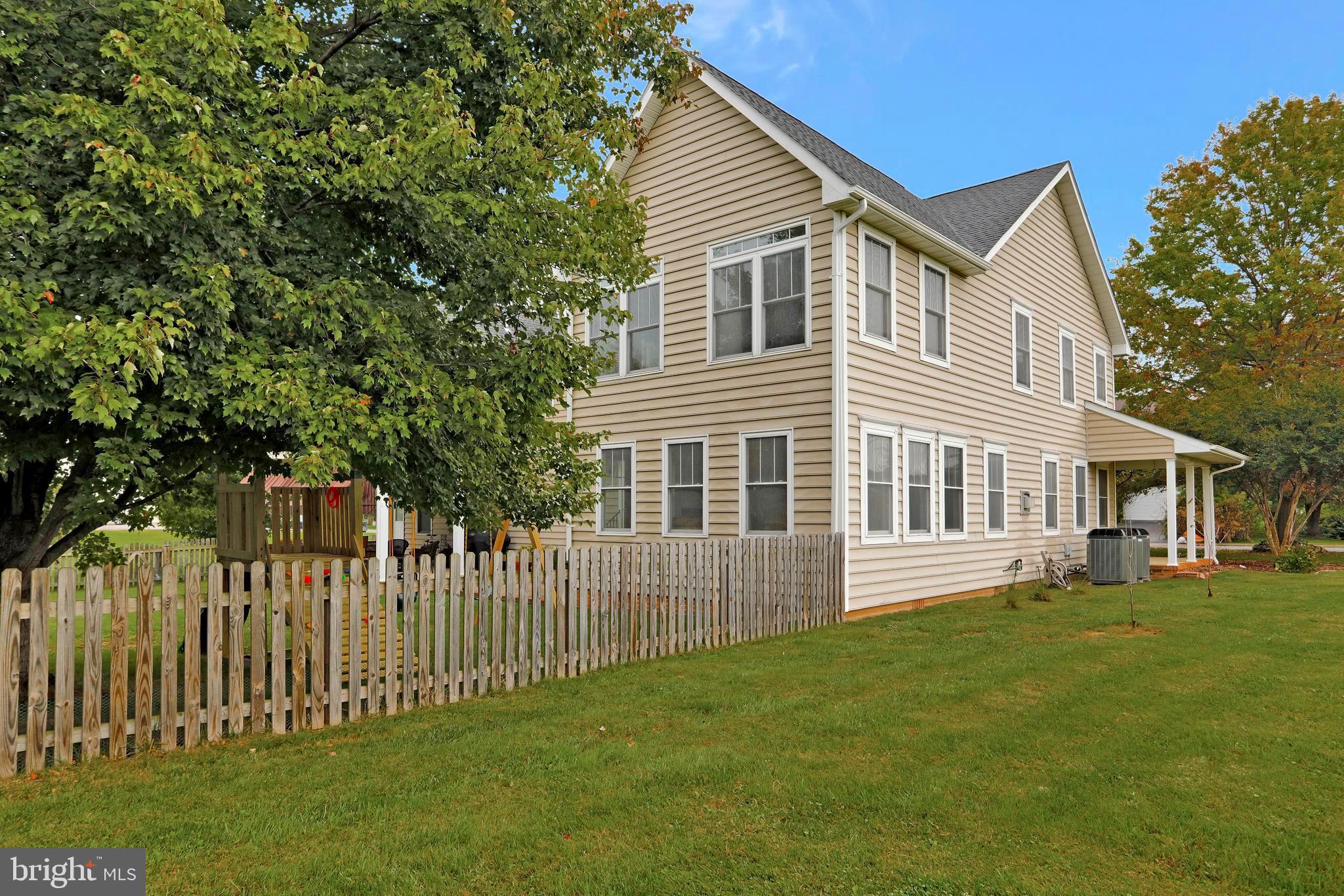 LOCUST HILL - Residential