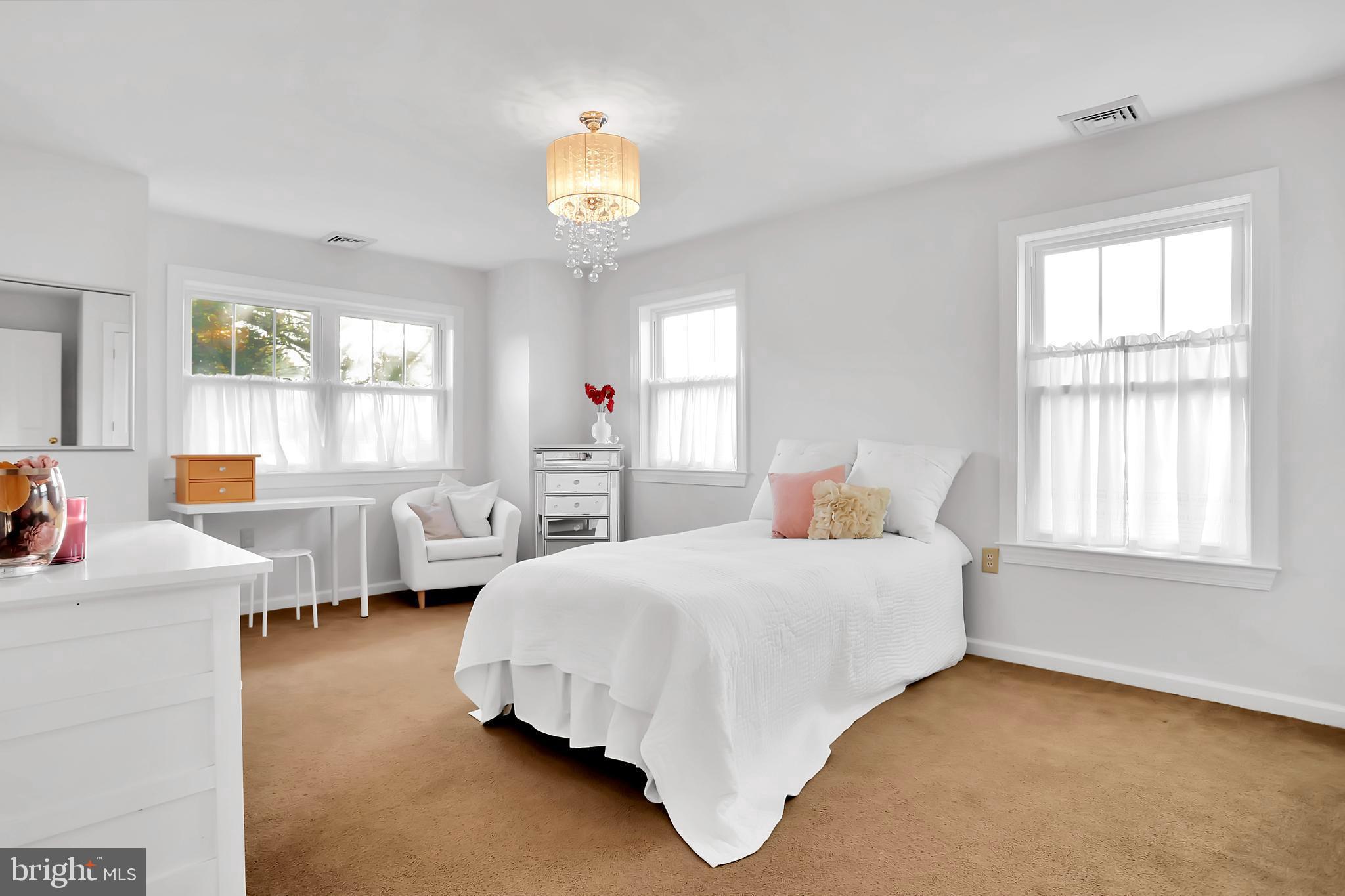 LOCUST HILL - Residential