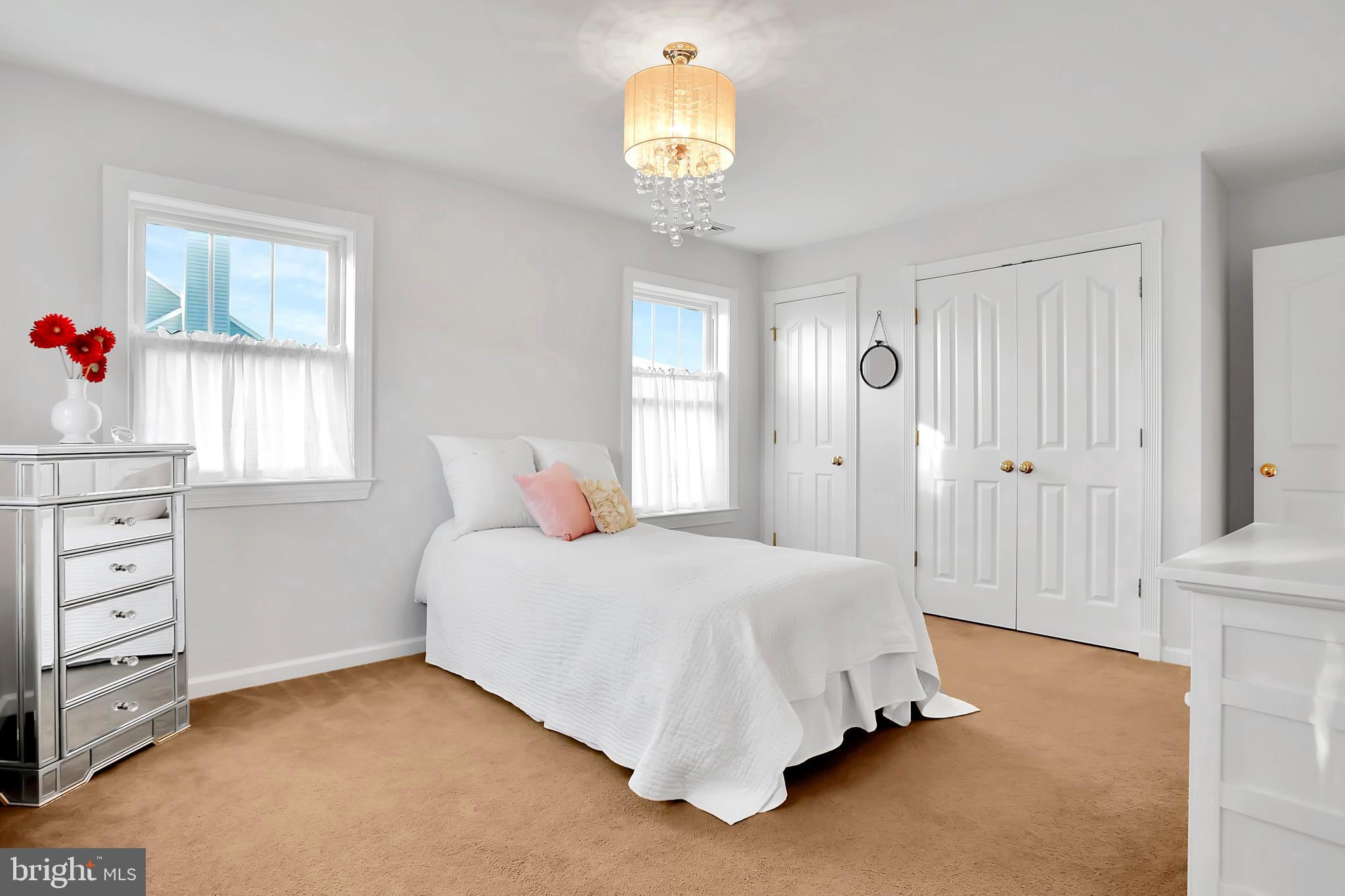 LOCUST HILL - Residential