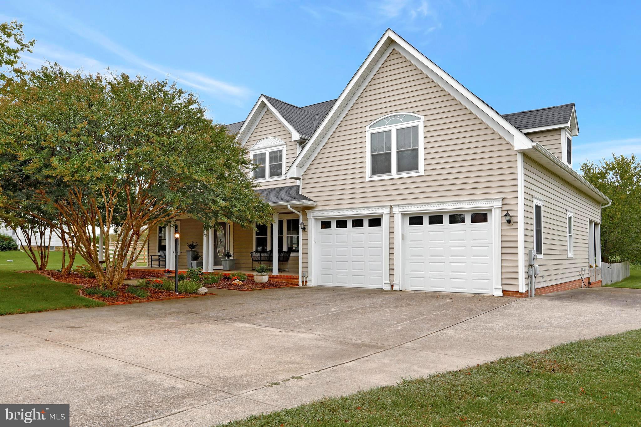 LOCUST HILL - Residential