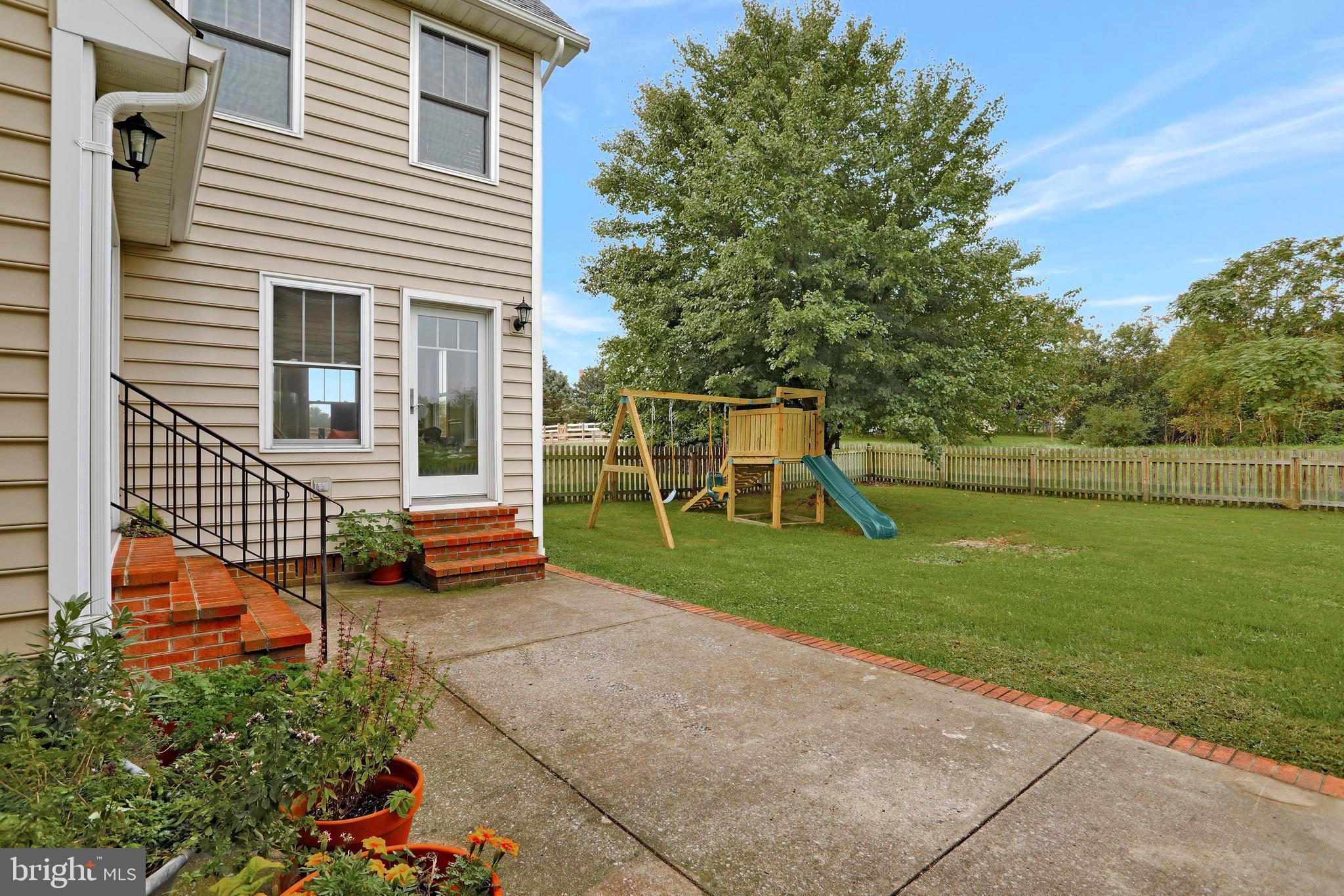 LOCUST HILL - Residential