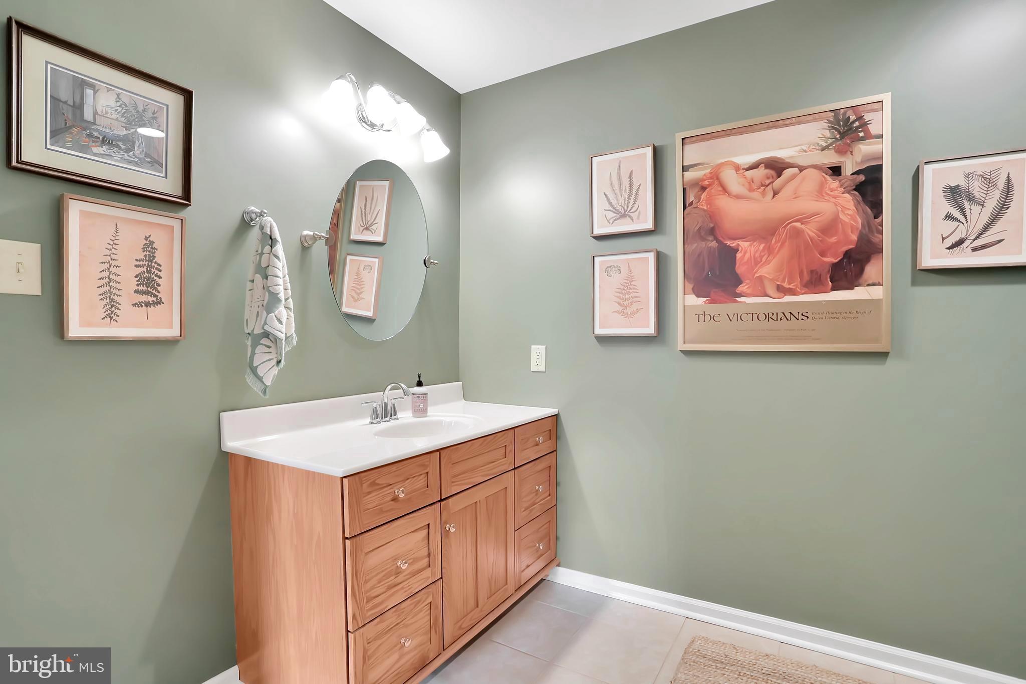 LOCUST HILL - Residential