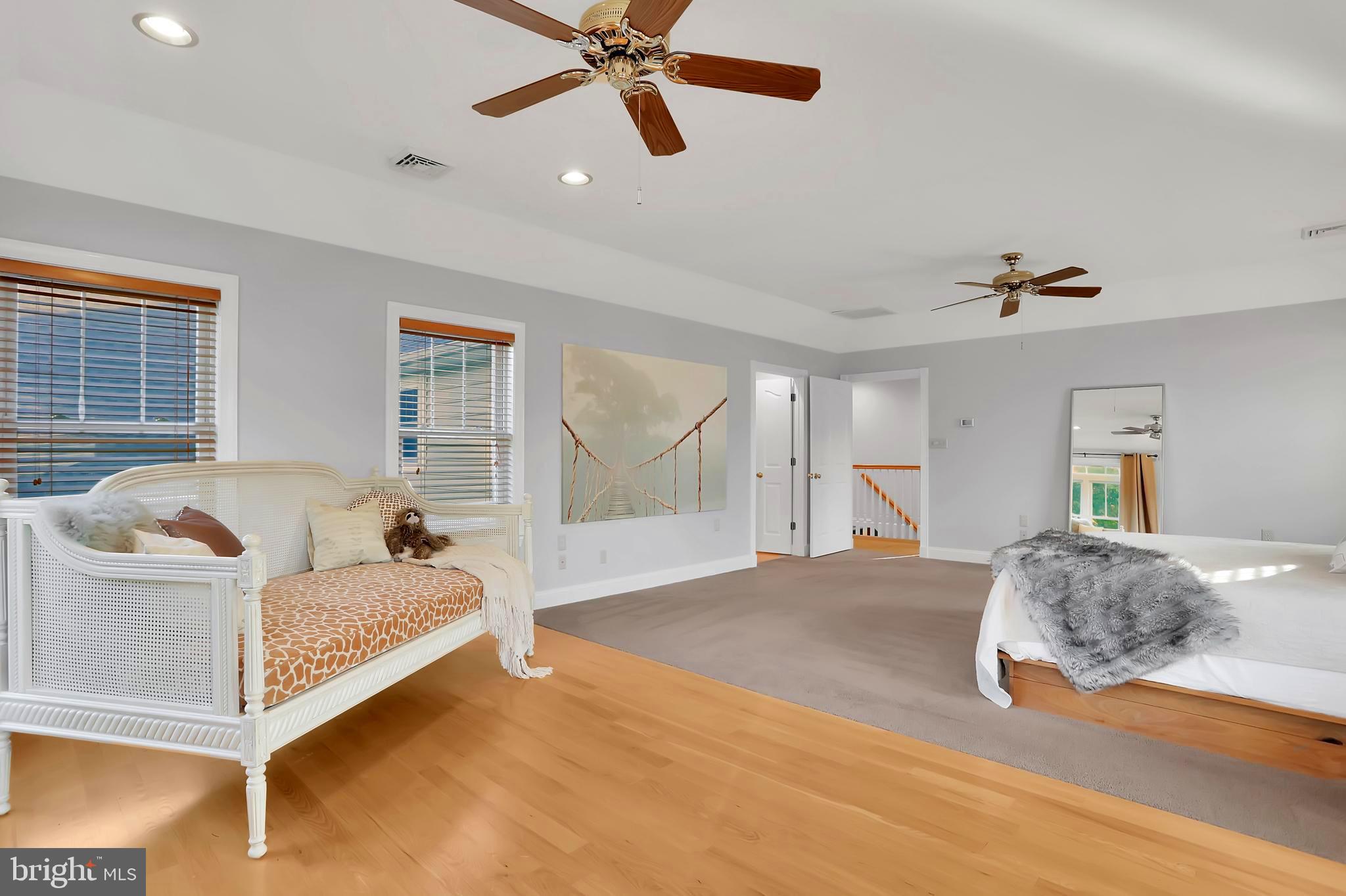 LOCUST HILL - Residential