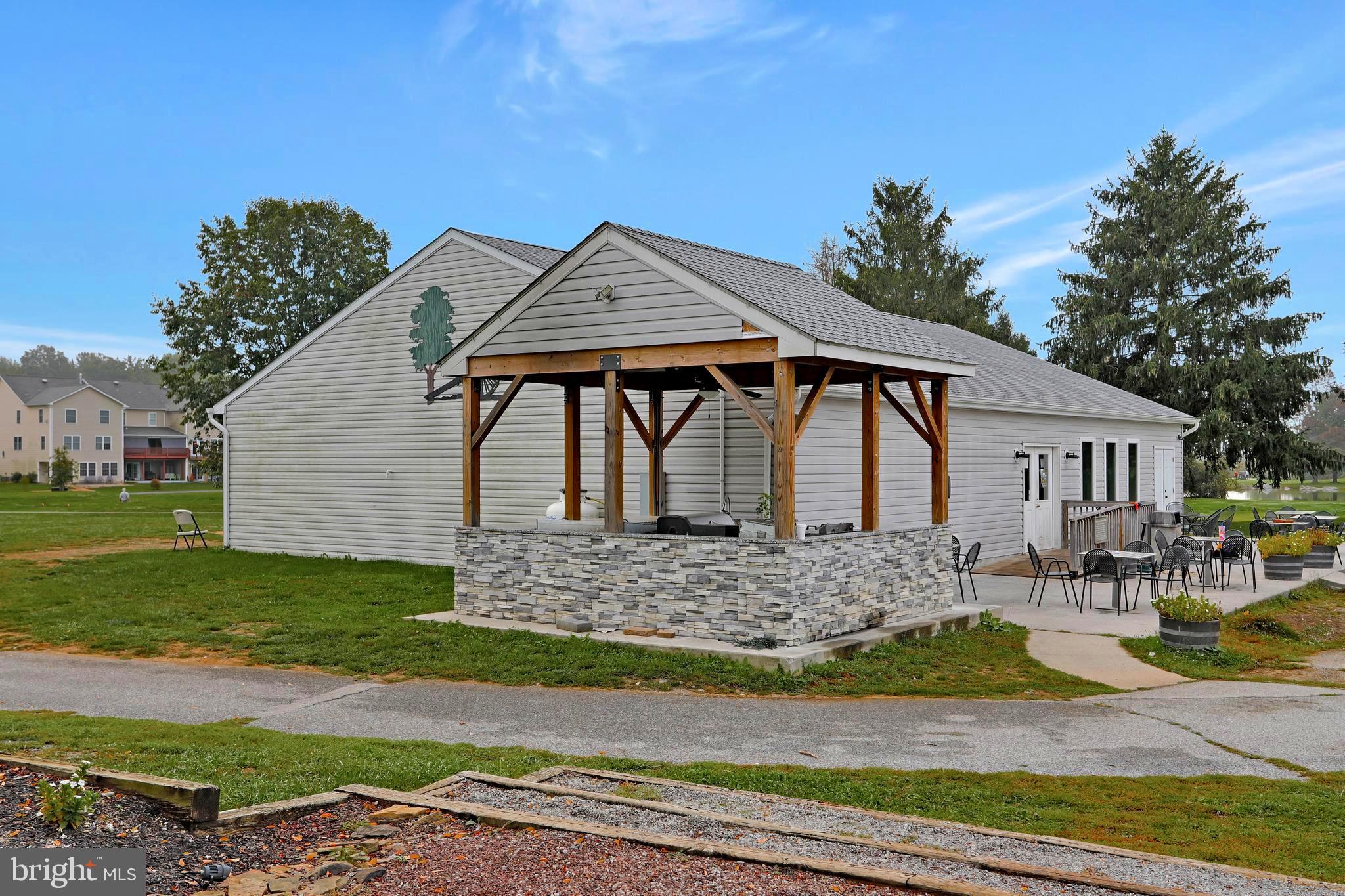 LOCUST HILL - Residential