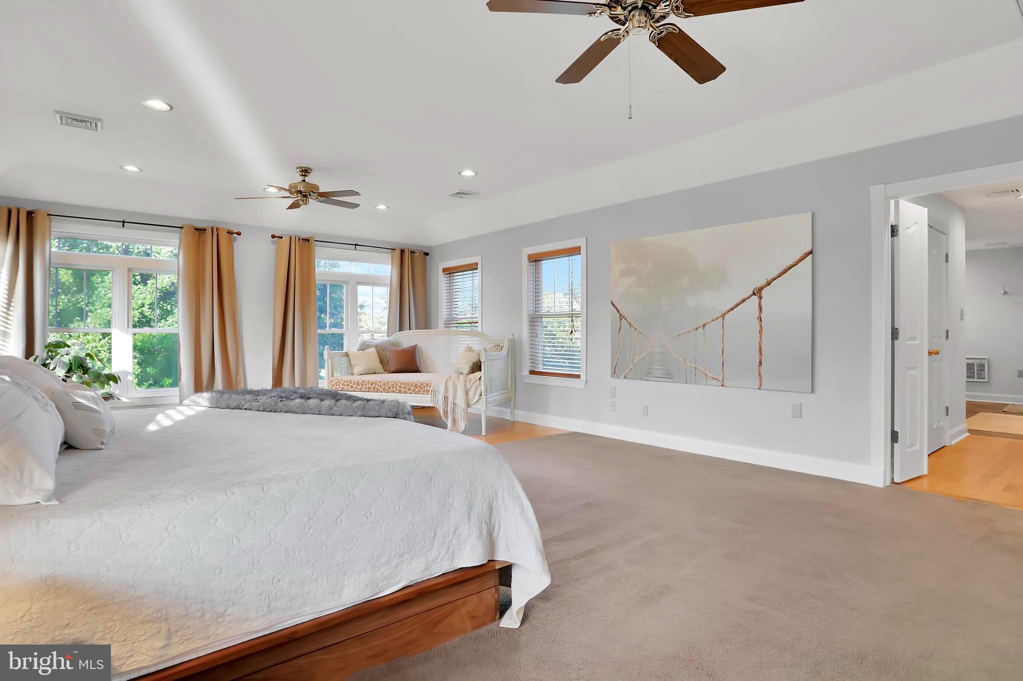 LOCUST HILL - Residential