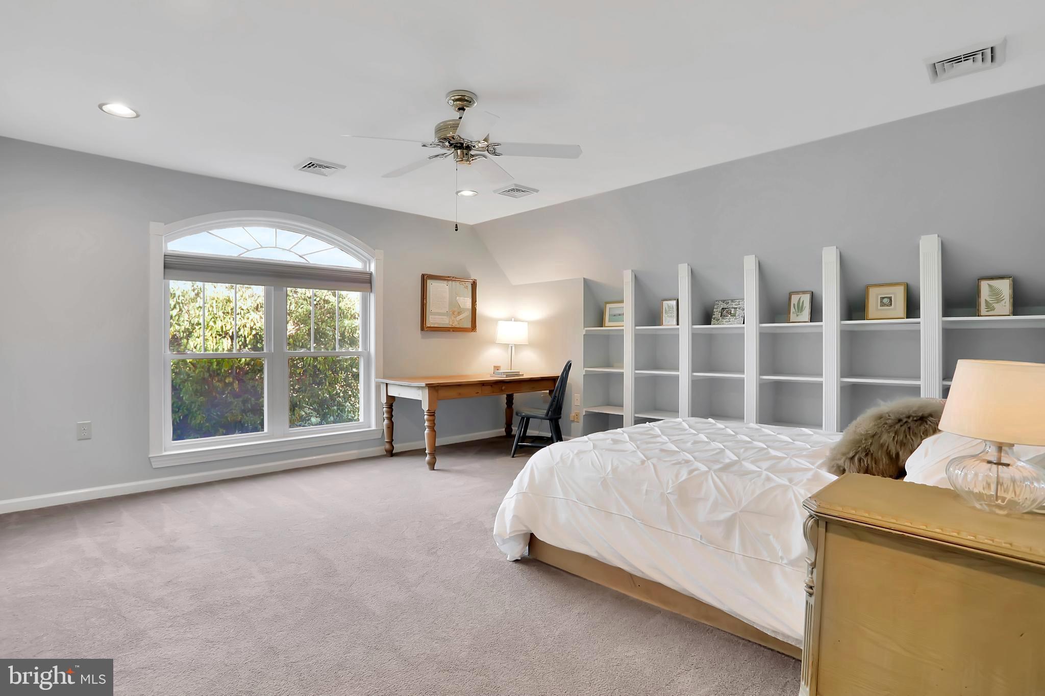 LOCUST HILL - Residential