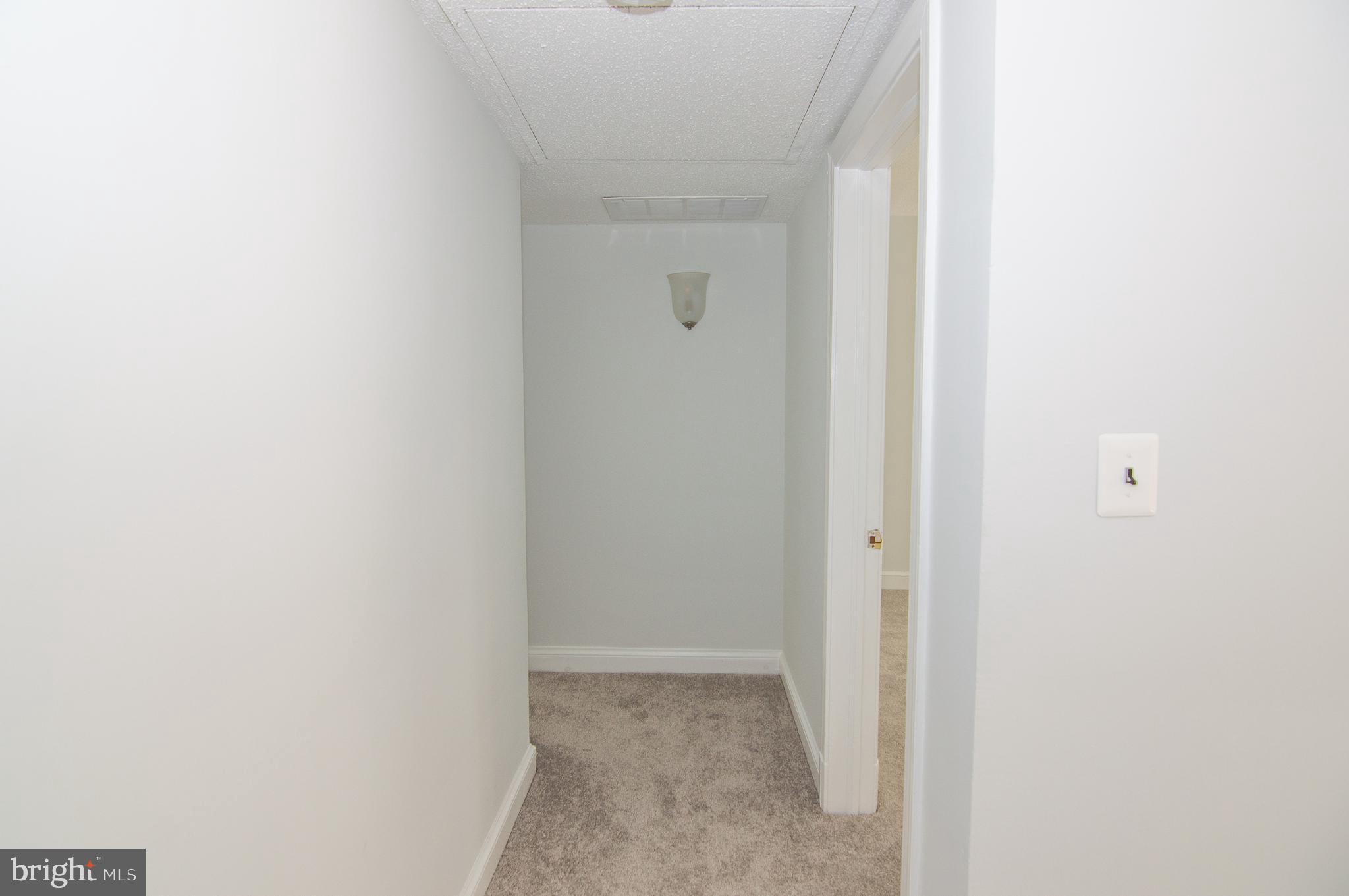 CAMBRIDGE COURTS - Residential Lease