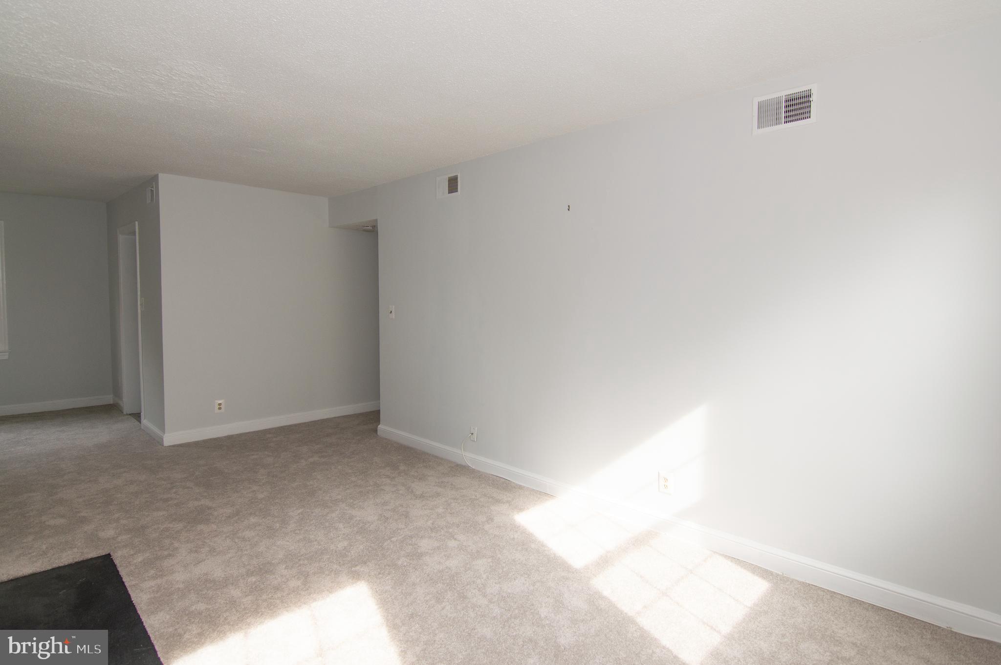 CAMBRIDGE COURTS - Residential Lease