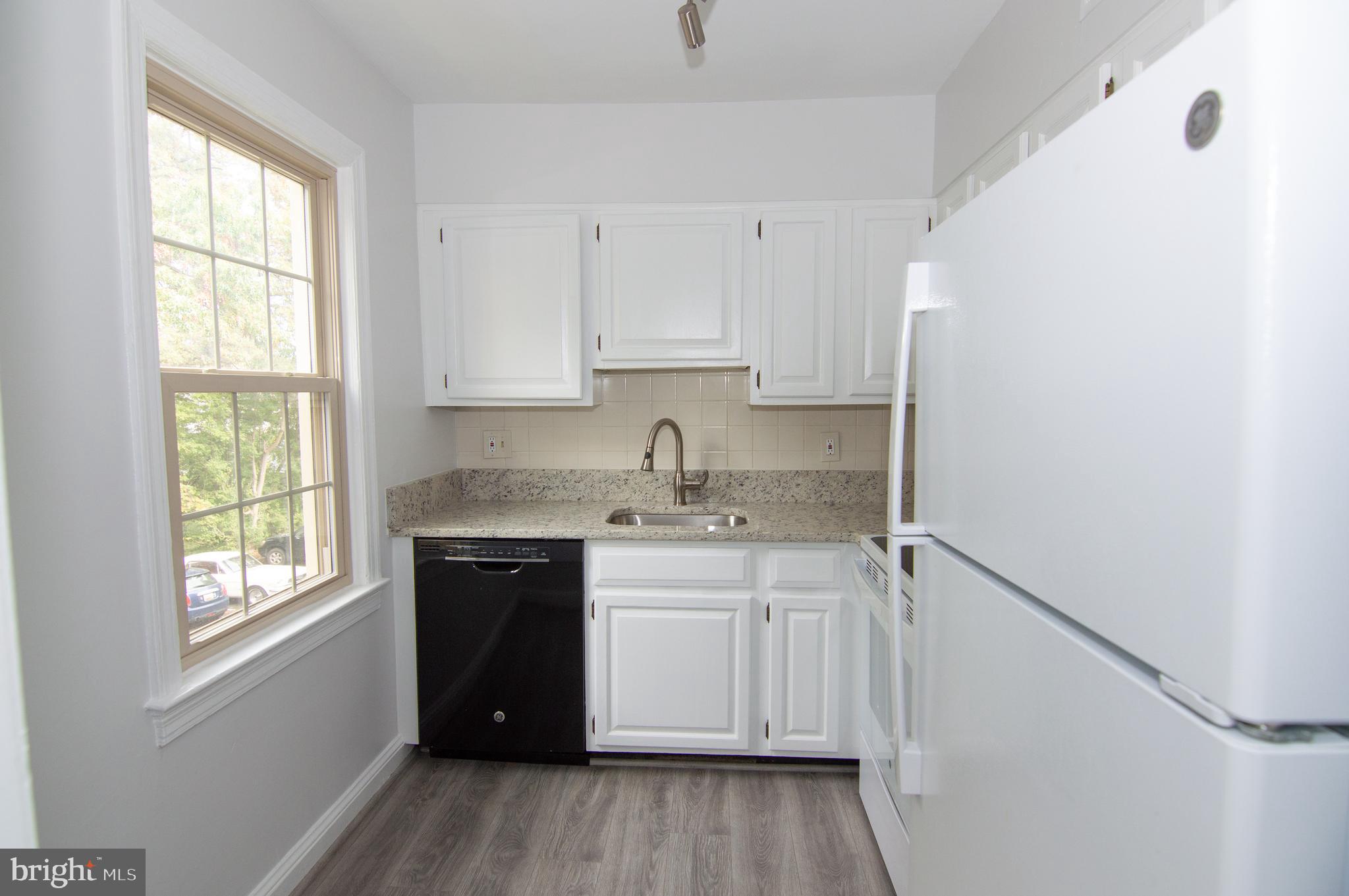 CAMBRIDGE COURTS - Residential Lease