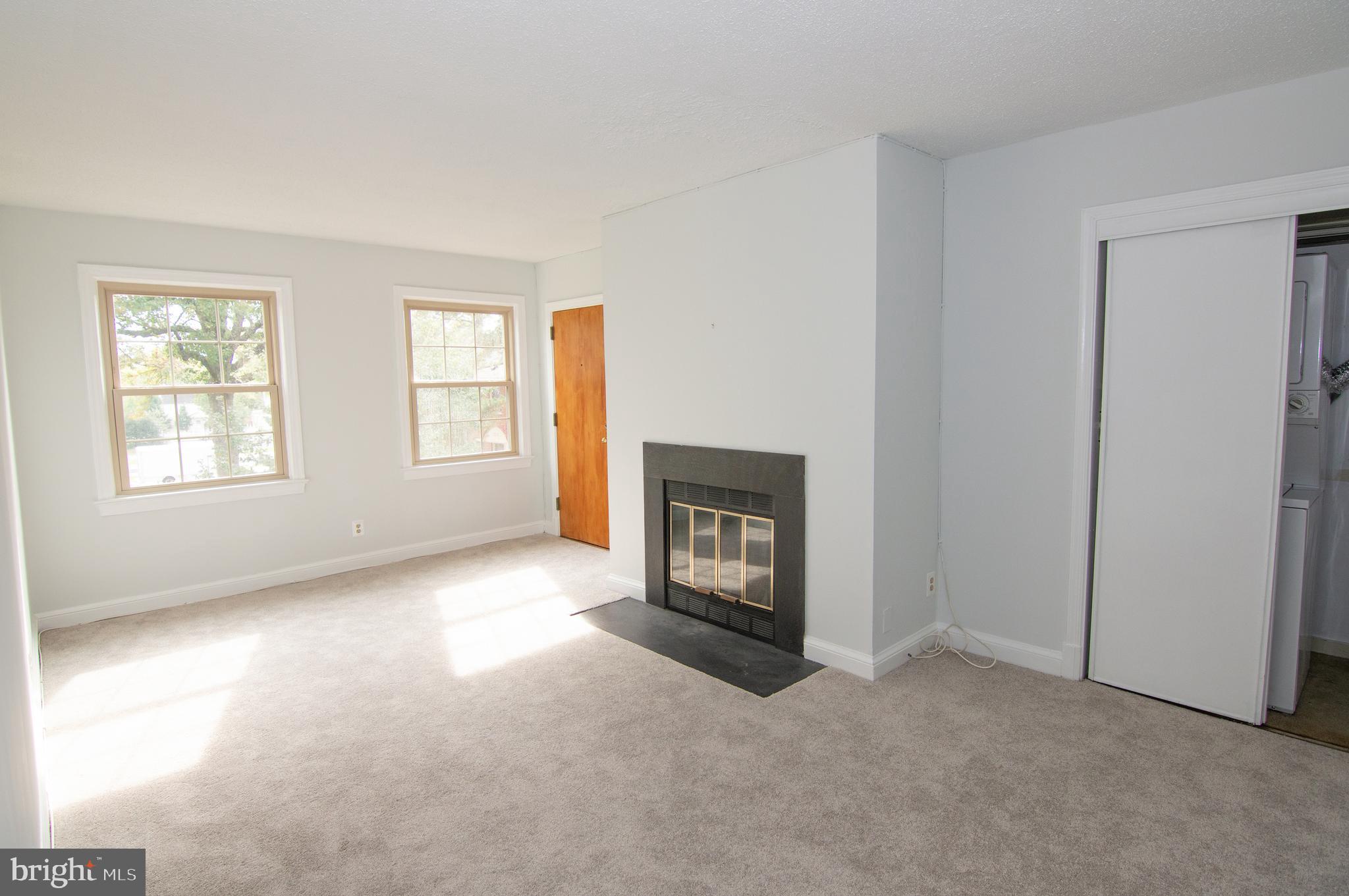 CAMBRIDGE COURTS - Residential Lease