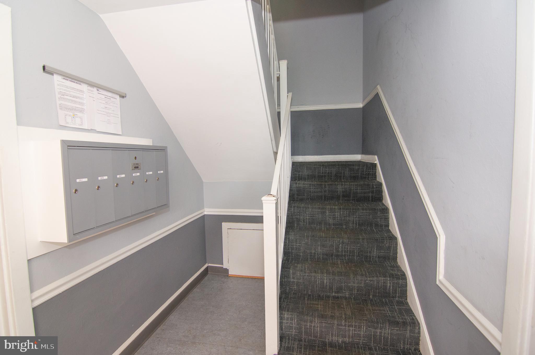 CAMBRIDGE COURTS - Residential Lease