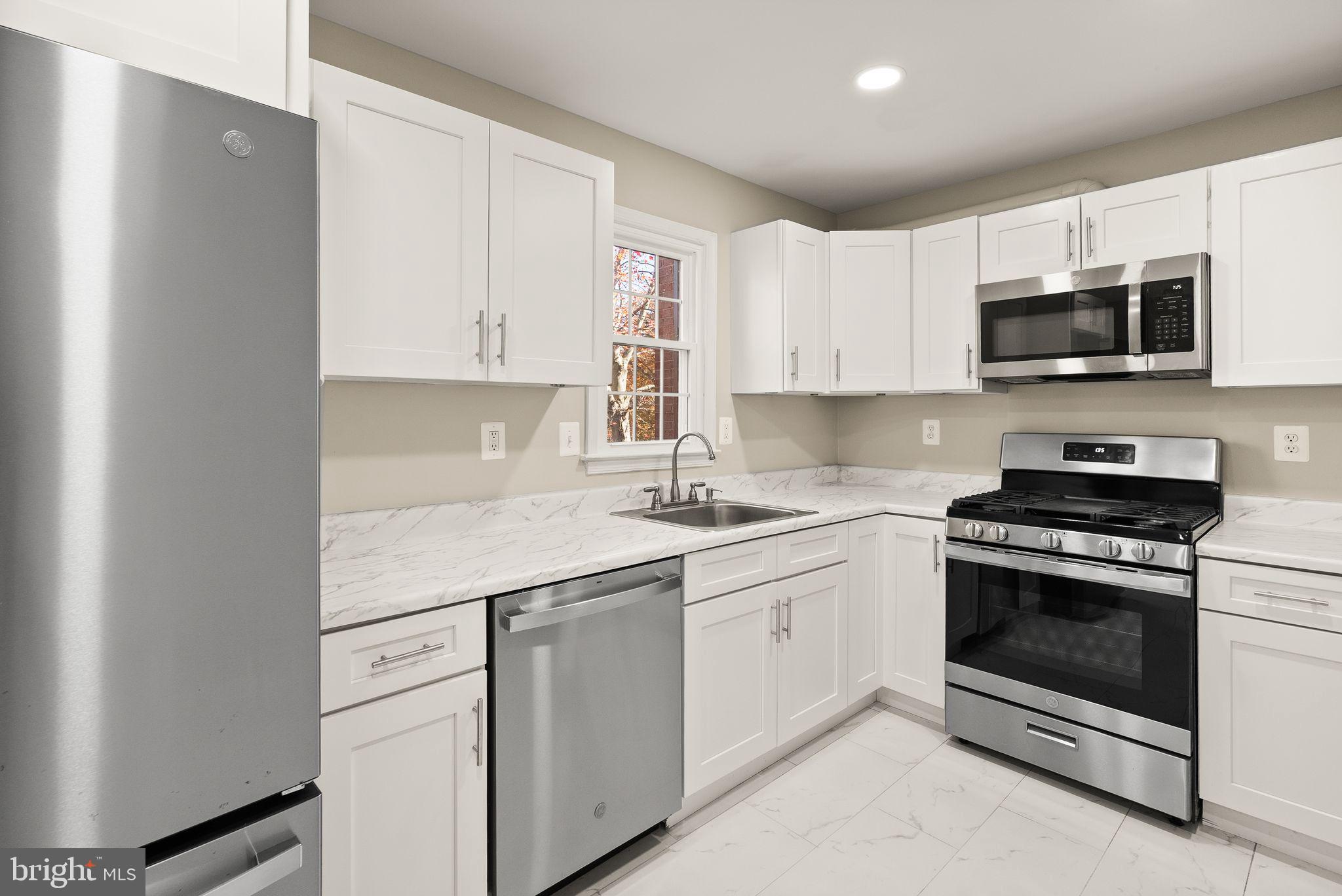 8205 CEDAR LANDING COURT