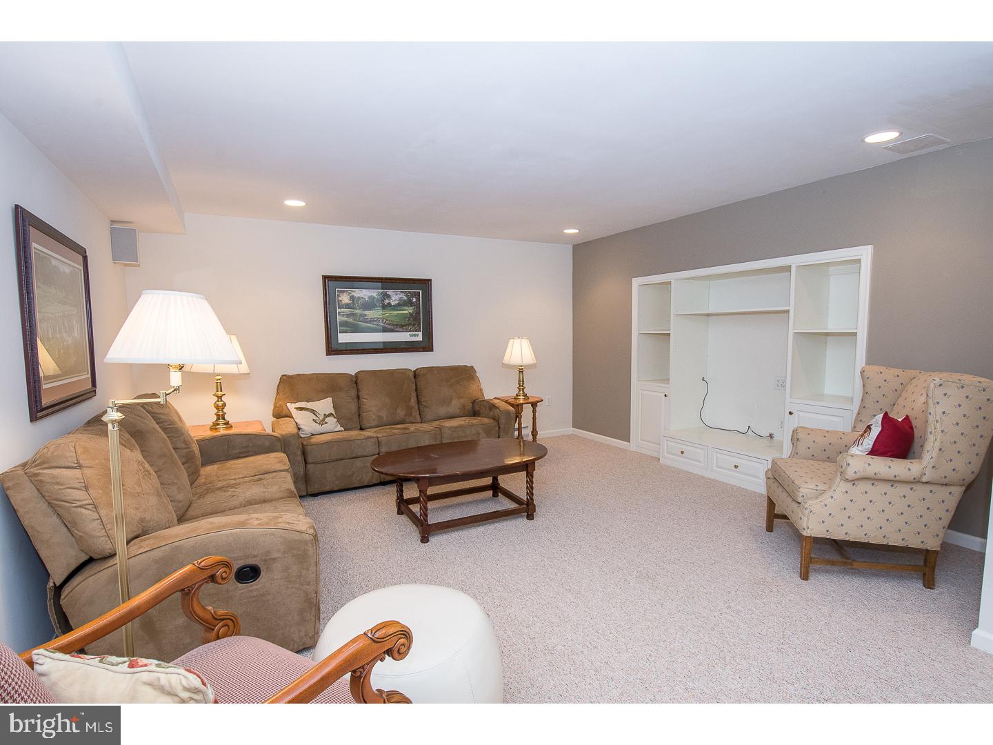 WHITEHORSE - Residential