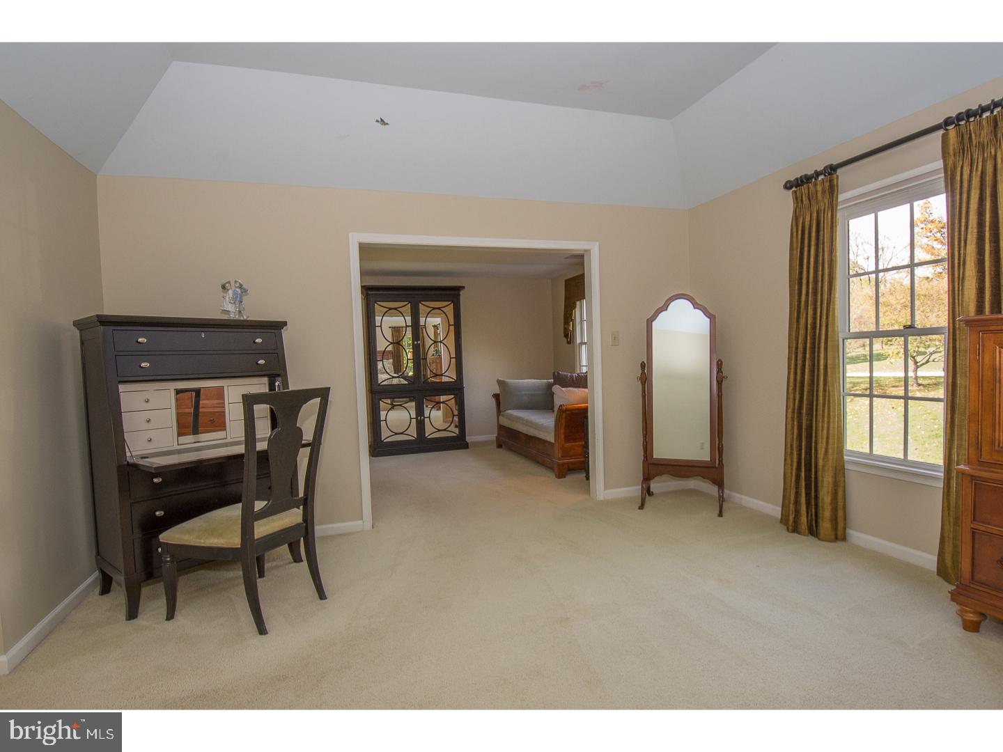 WHITEHORSE - Residential