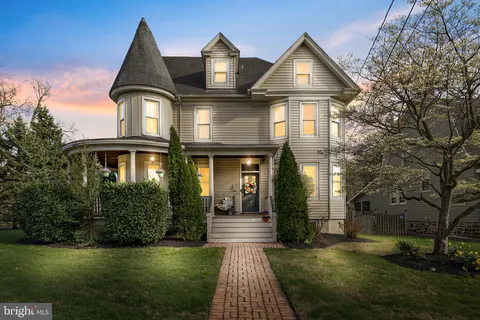 902 Station Avenue, Haddon Heights, NJ MLS: NJCD2090206