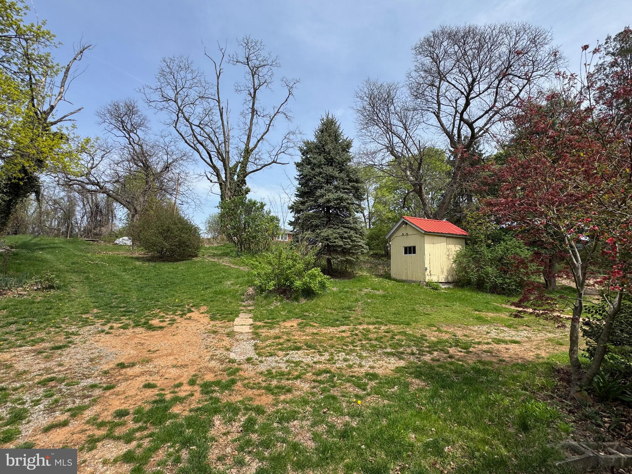 2292 OLD TRAIL ROAD 2294