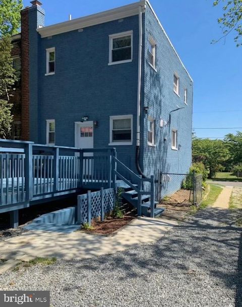Townhouse For Sale - 1821 Longfellow Street<br/> HYATTSVILLE, MD 20782
