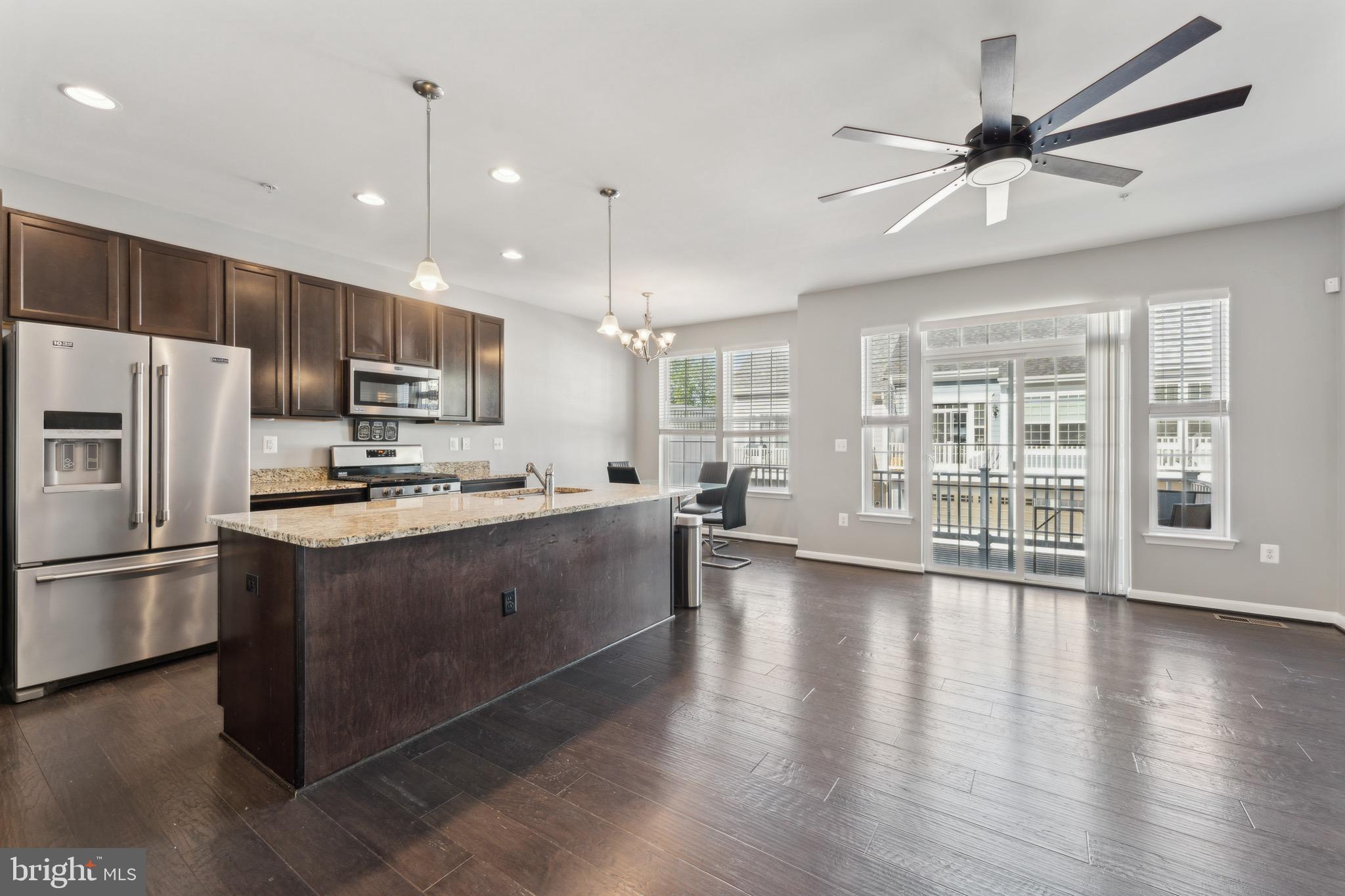 THE VILLAGES OF STEEPLECHASE - Residential Lease