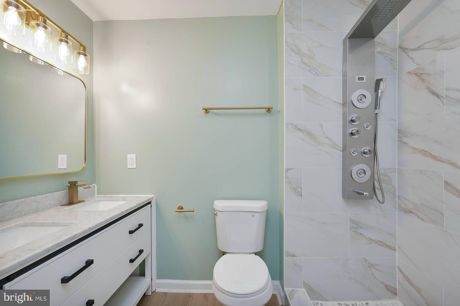 2409 MARY PLACE
