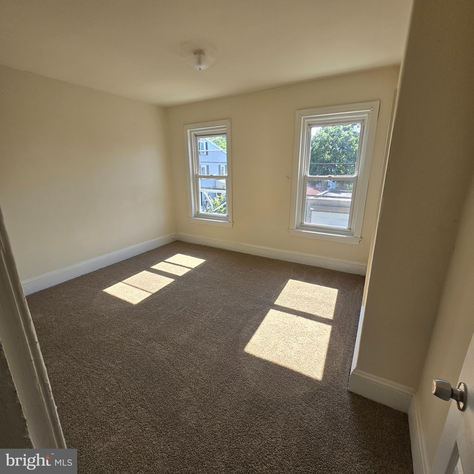 FRANKFORD - Residential Lease