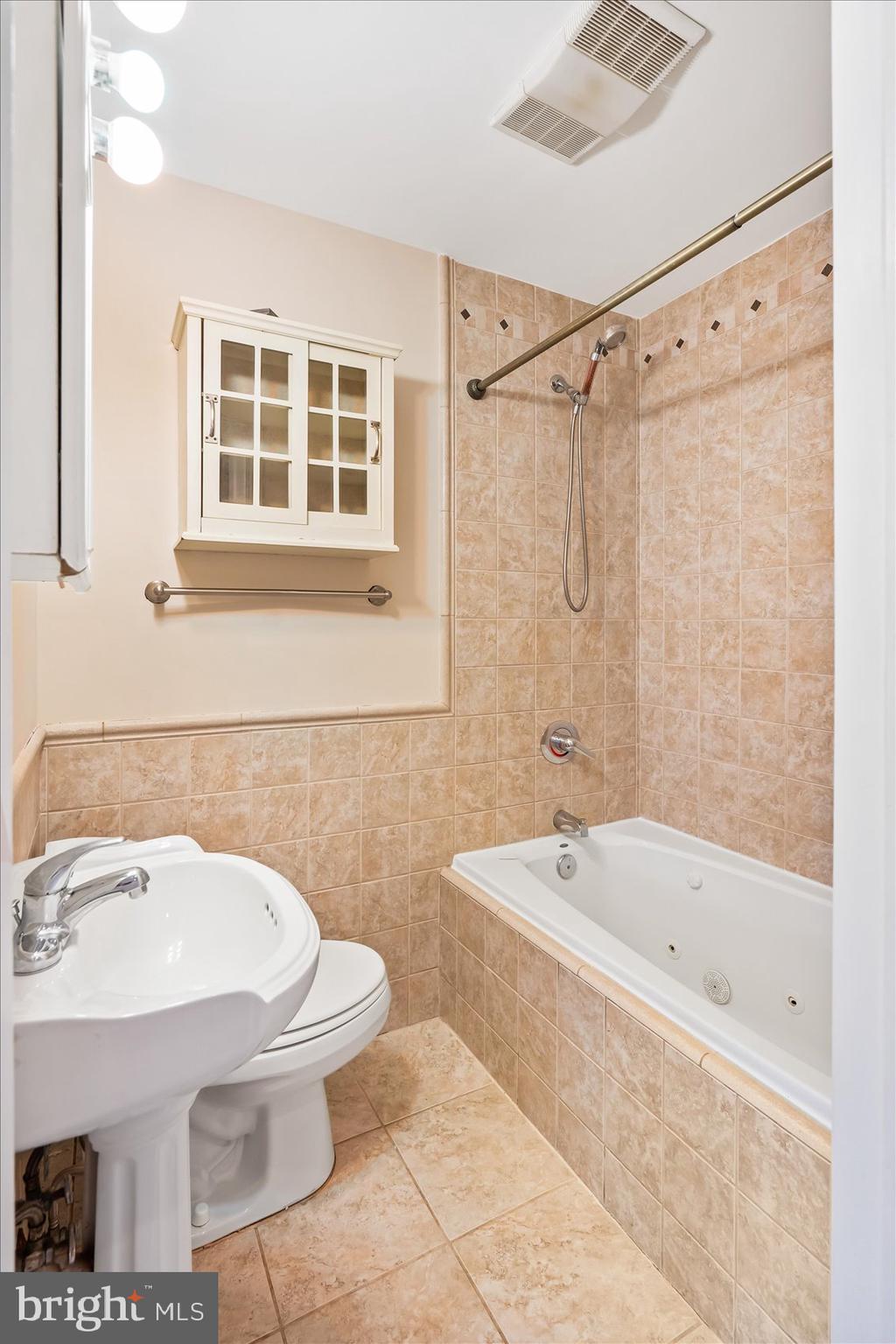 RESERVOIR HILL - Residential