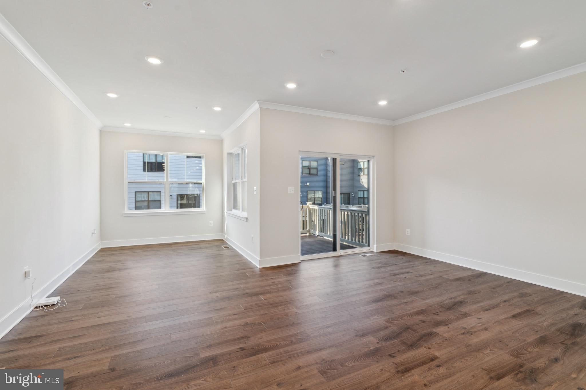 TANYARD SHORES - Residential