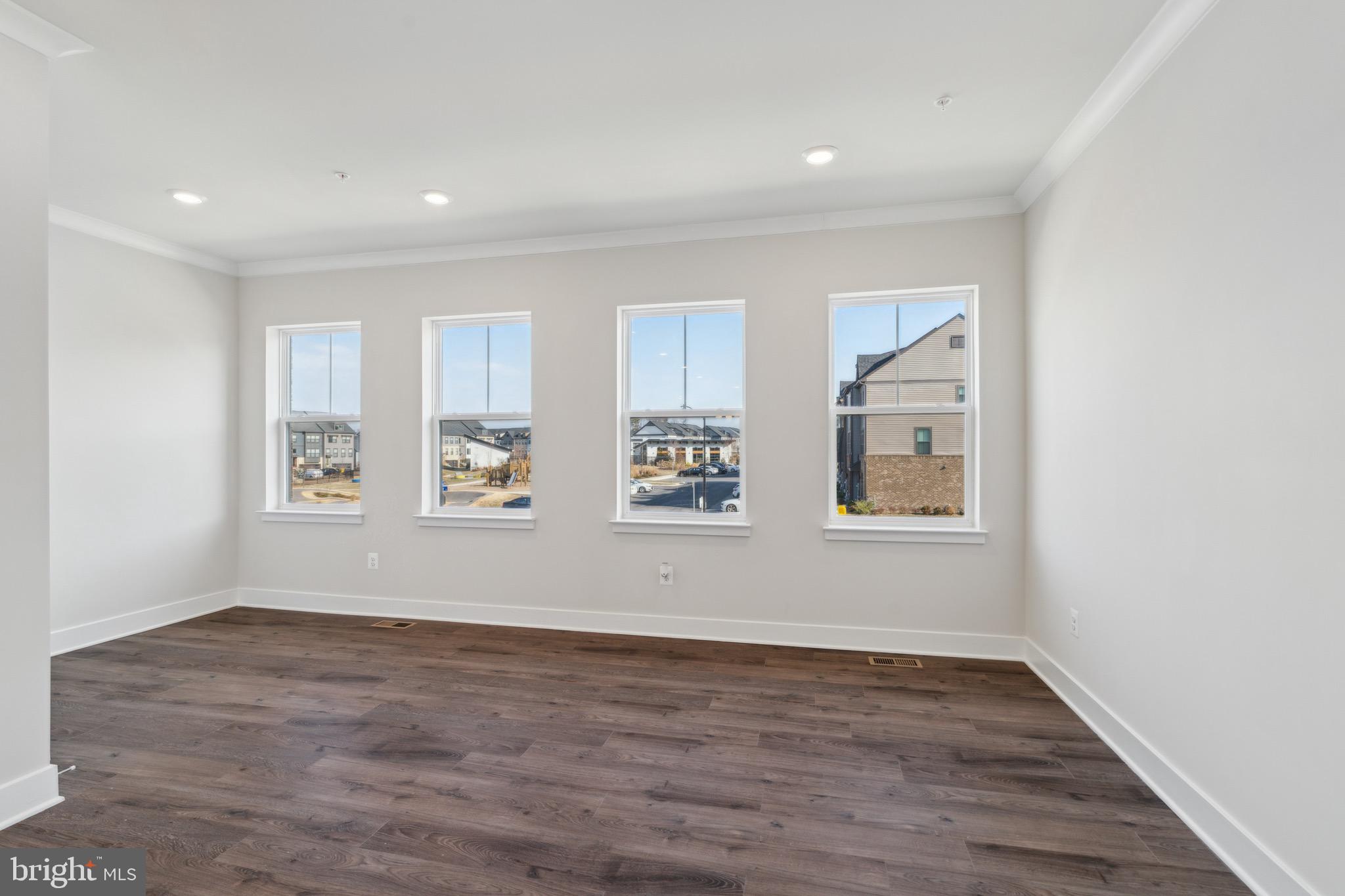 TANYARD SHORES - Residential