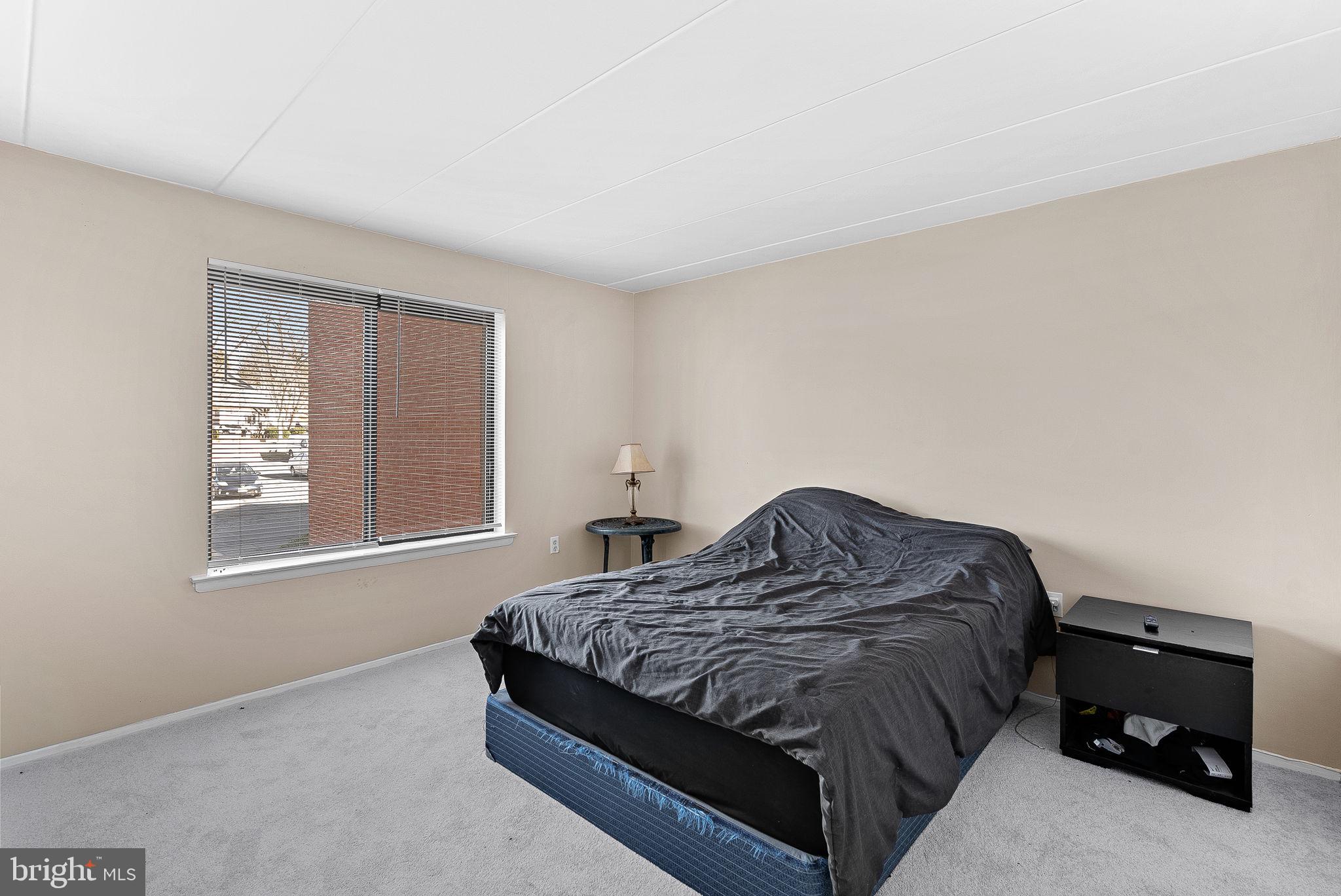 COUNTRY CLUB GREEN - Residential