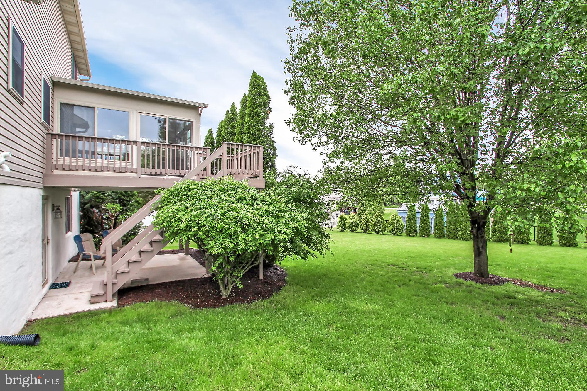 CRESTWOOD EAST - Residential