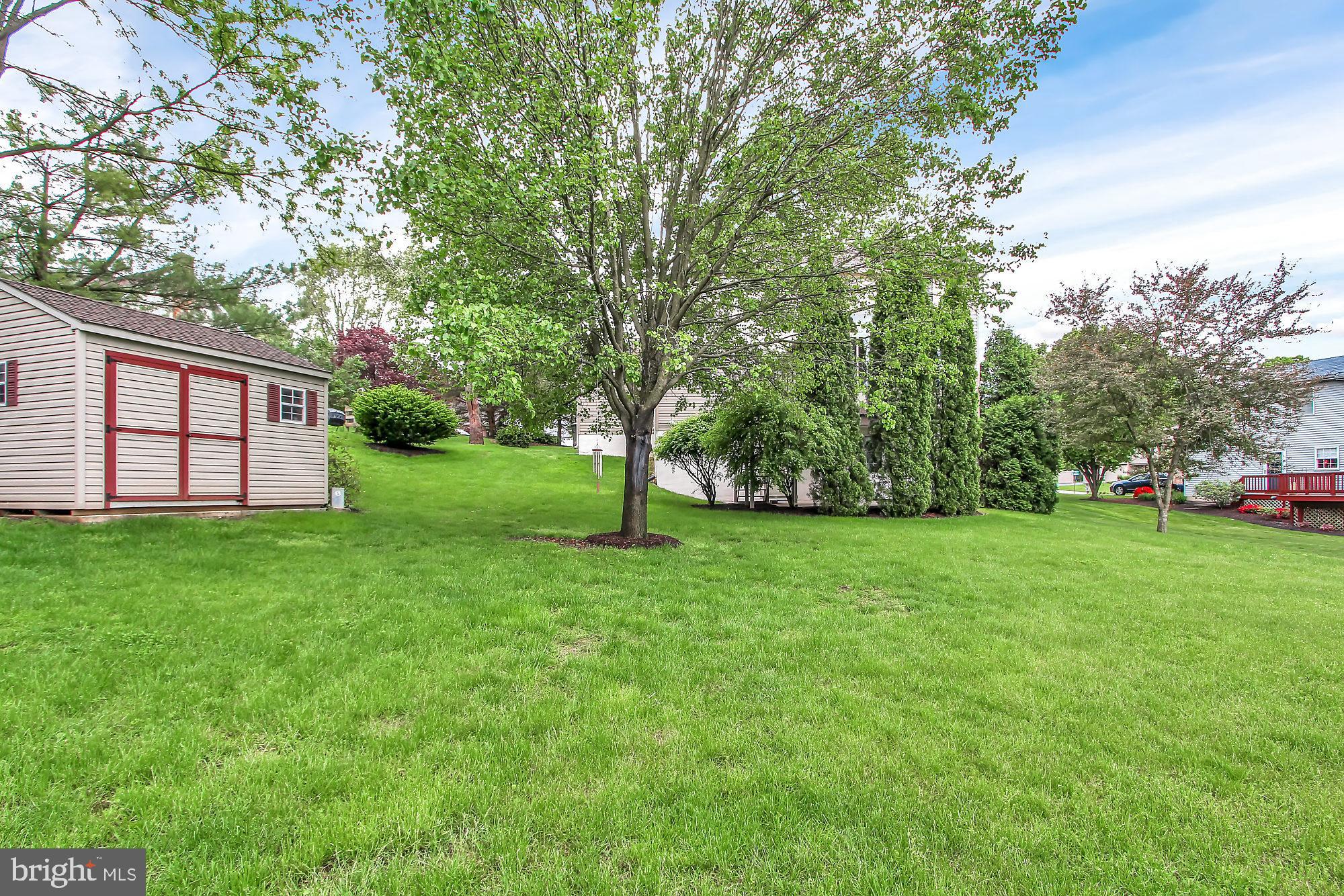 CRESTWOOD EAST - Residential