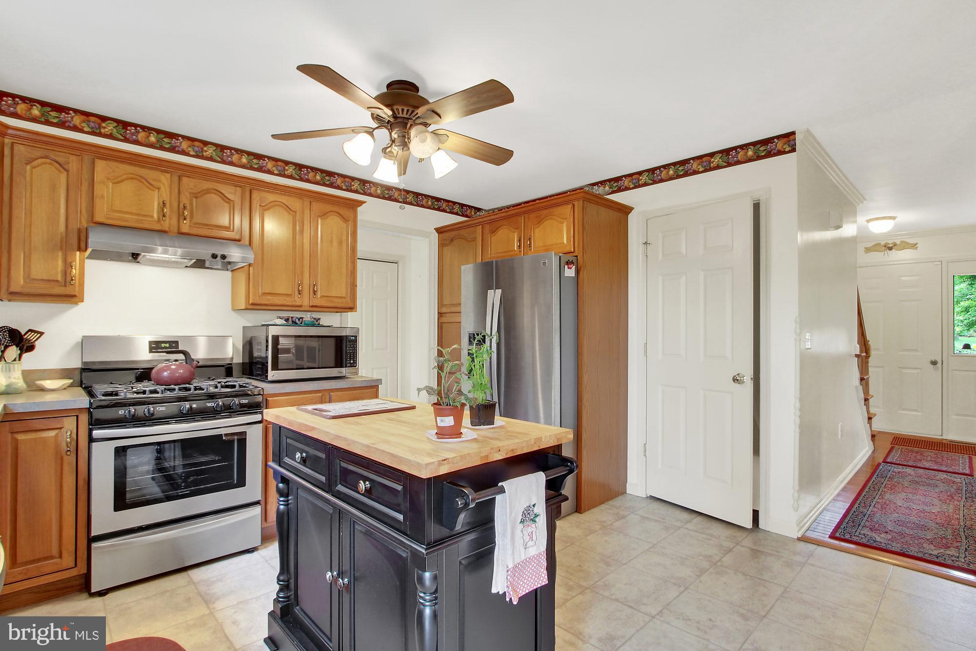 CRESTWOOD EAST - Residential