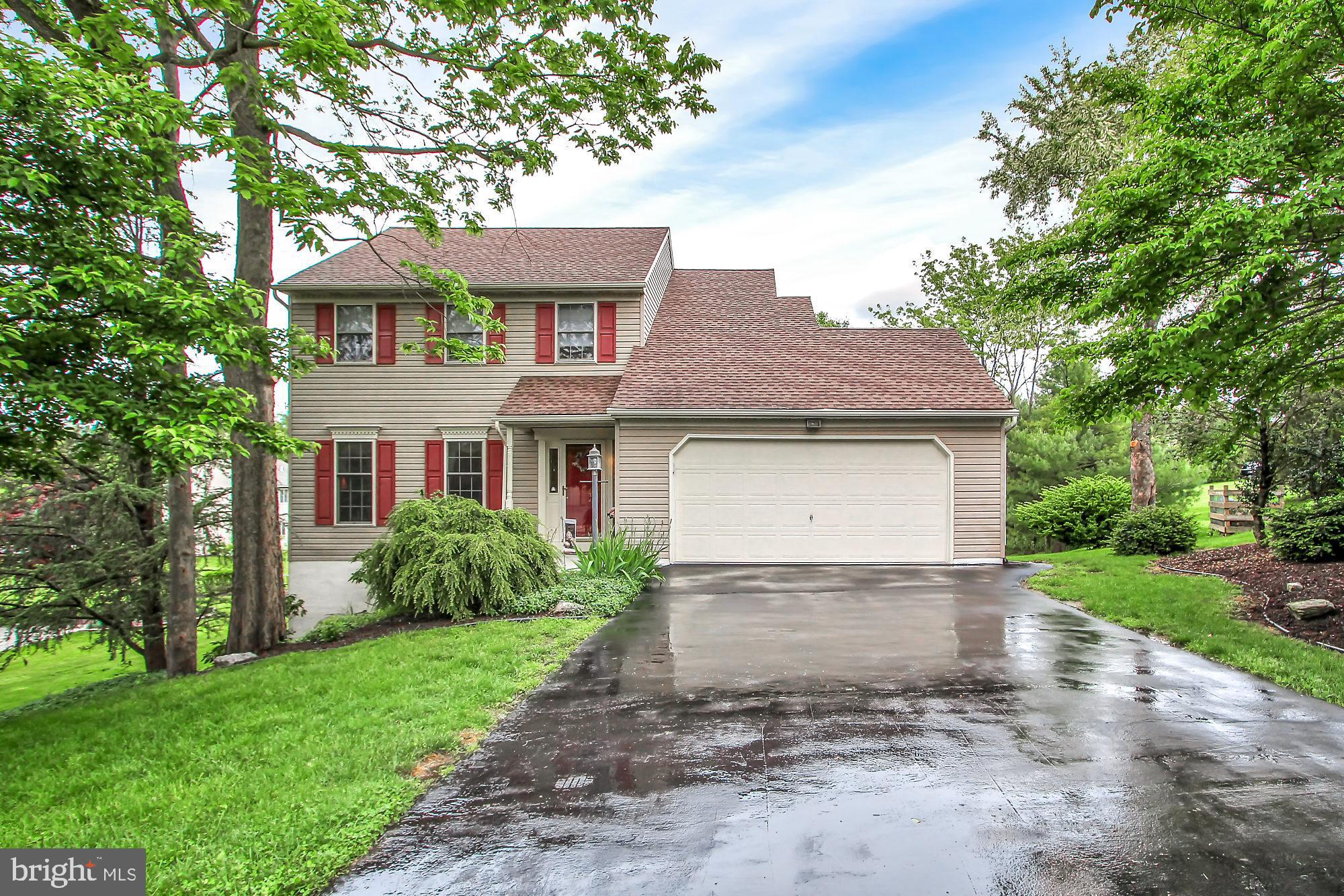 CRESTWOOD EAST - Residential