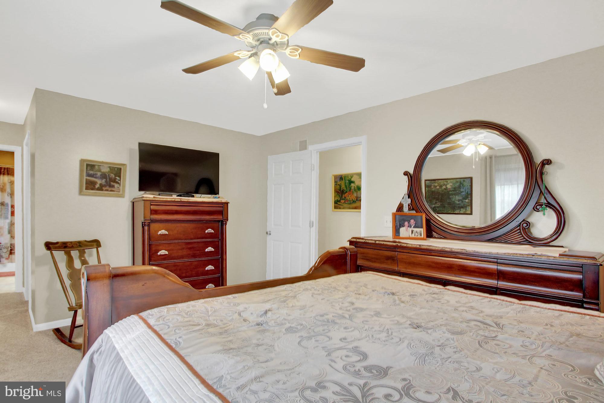 CRESTWOOD EAST - Residential