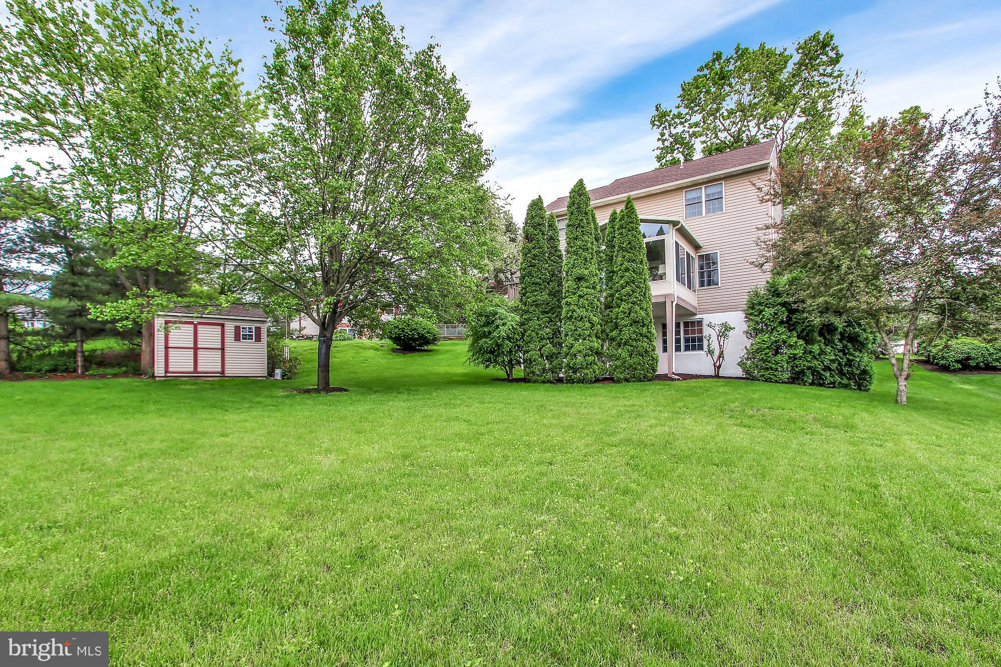 CRESTWOOD EAST - Residential