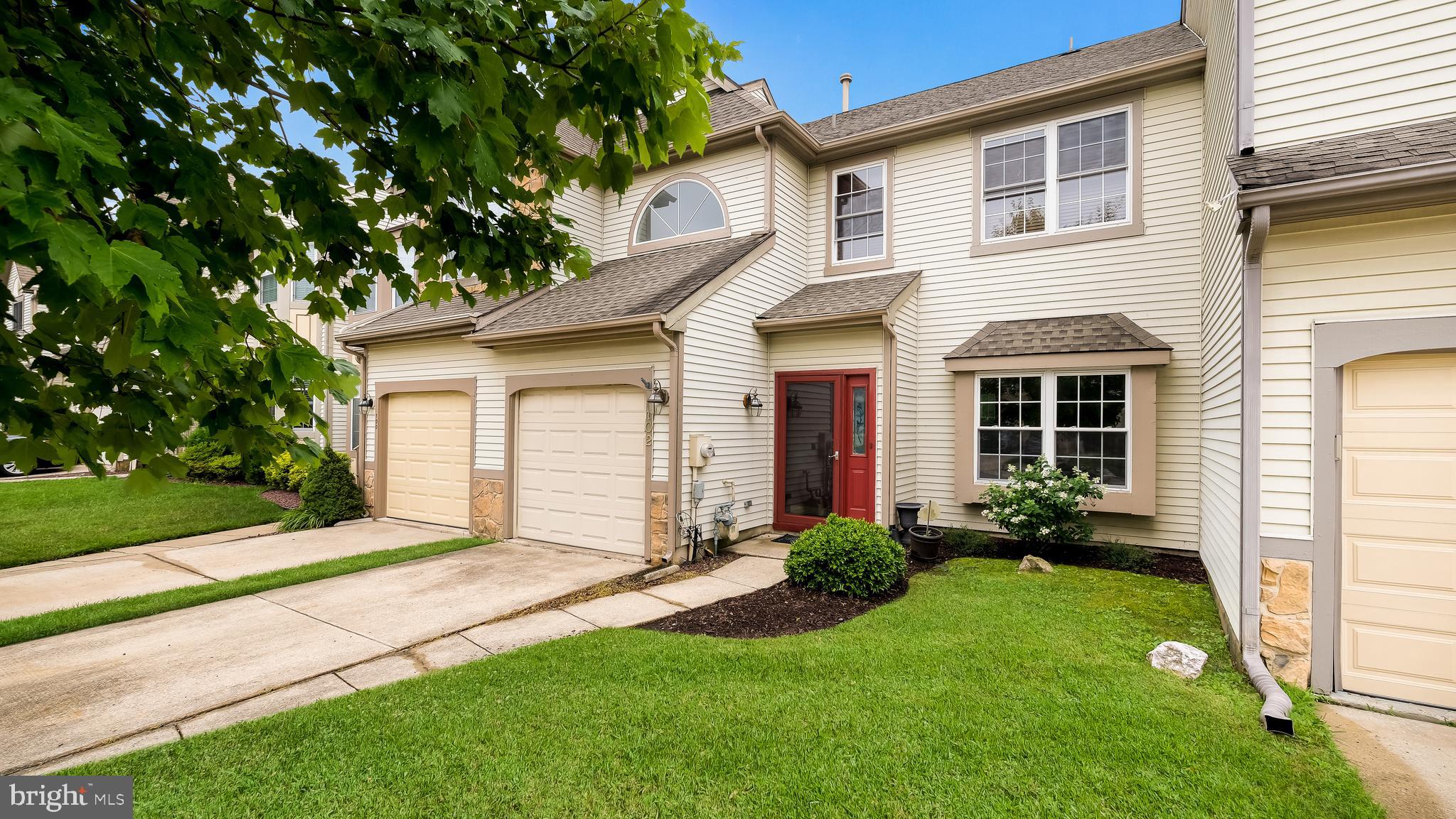 102 SANDHURST DRIVE