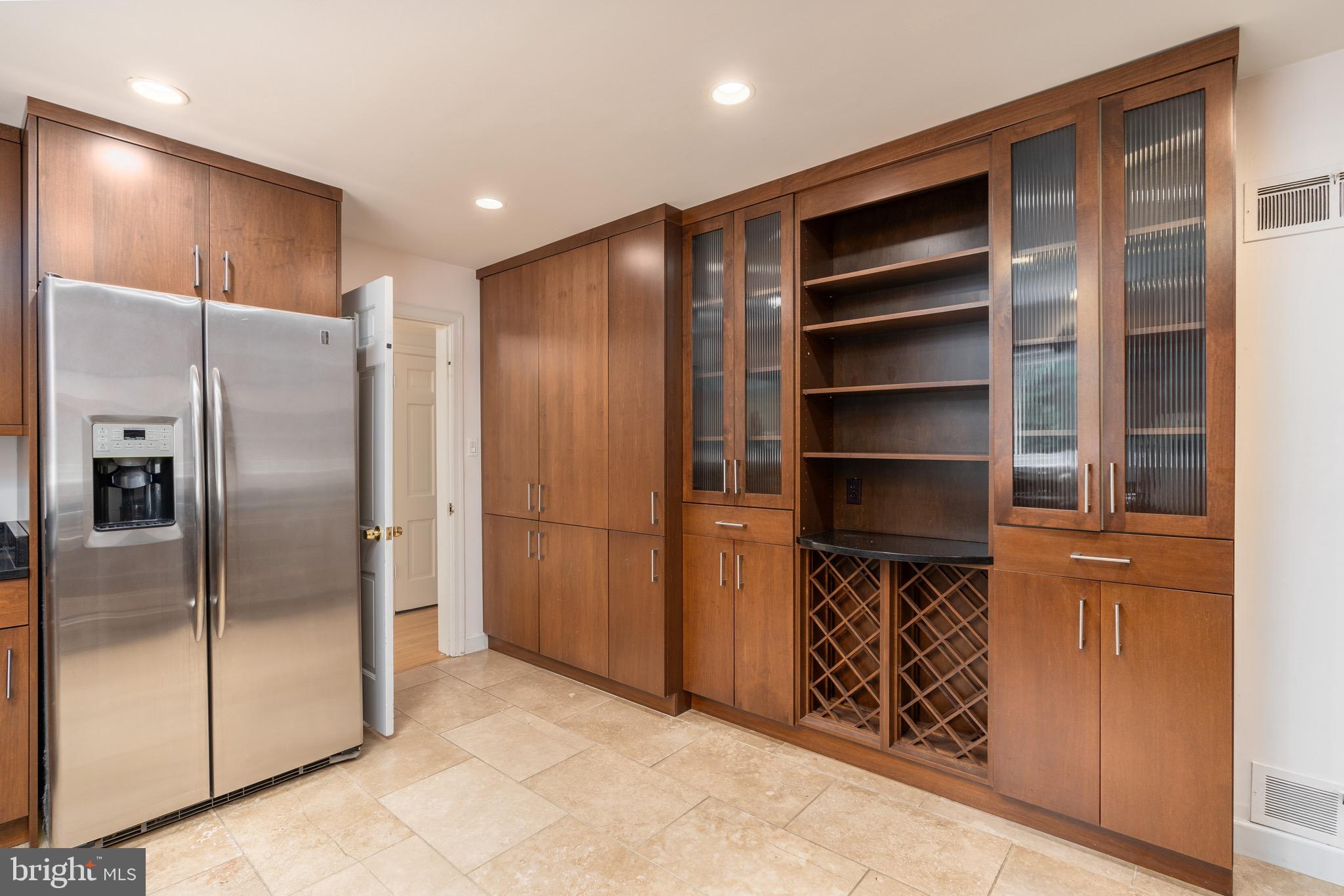 BRADLEY HILLS - Residential