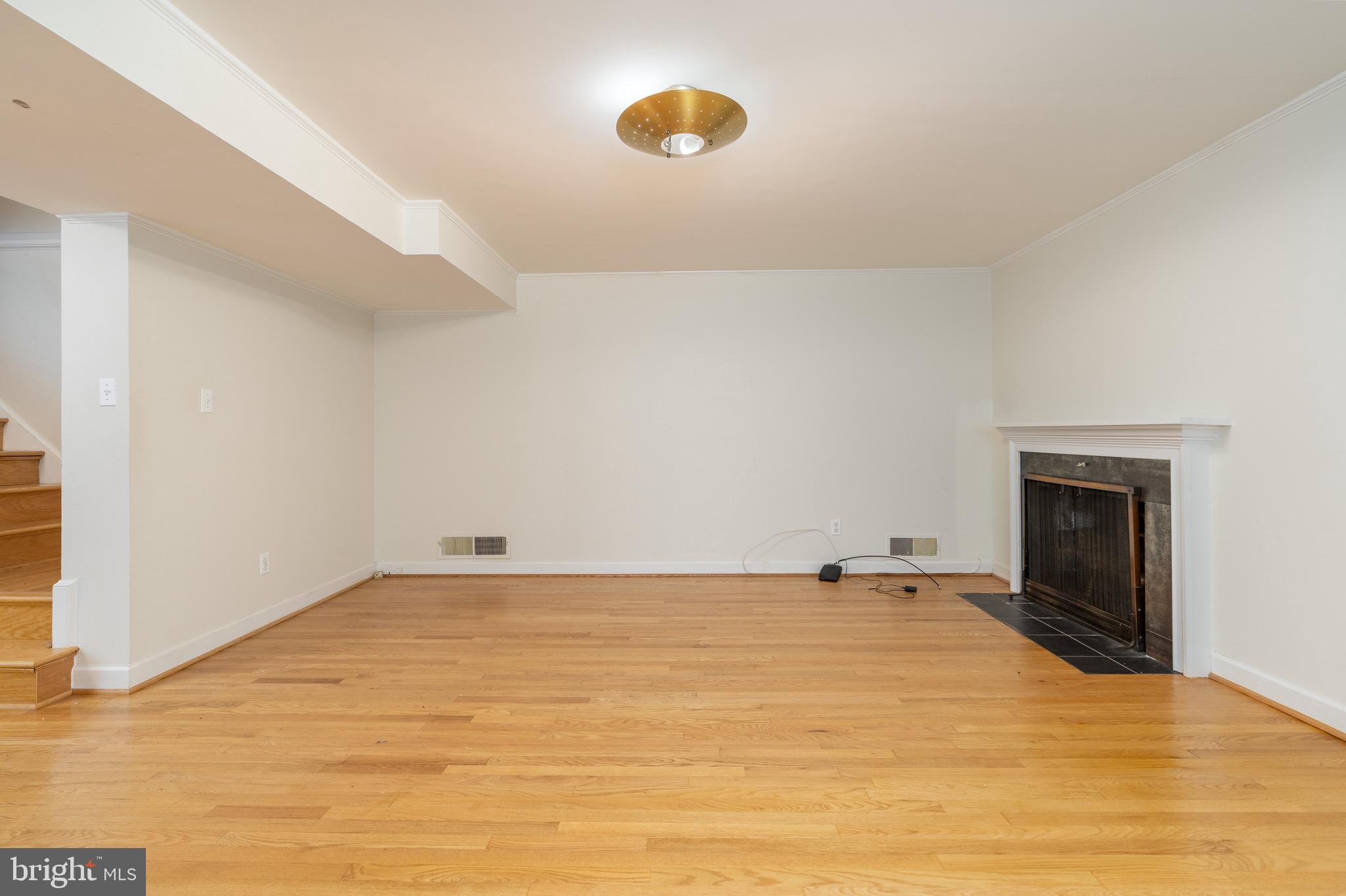 BRADLEY HILLS - Residential