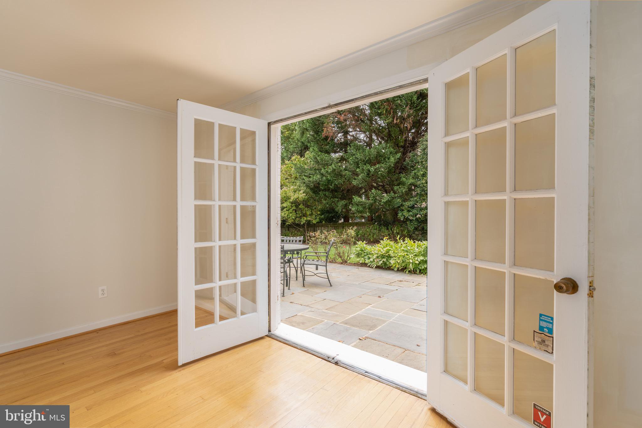 BRADLEY HILLS - Residential