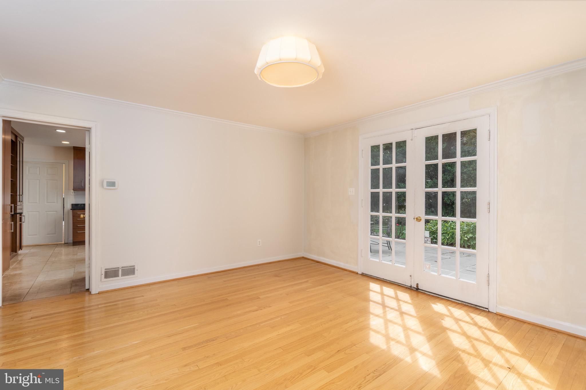 BRADLEY HILLS - Residential