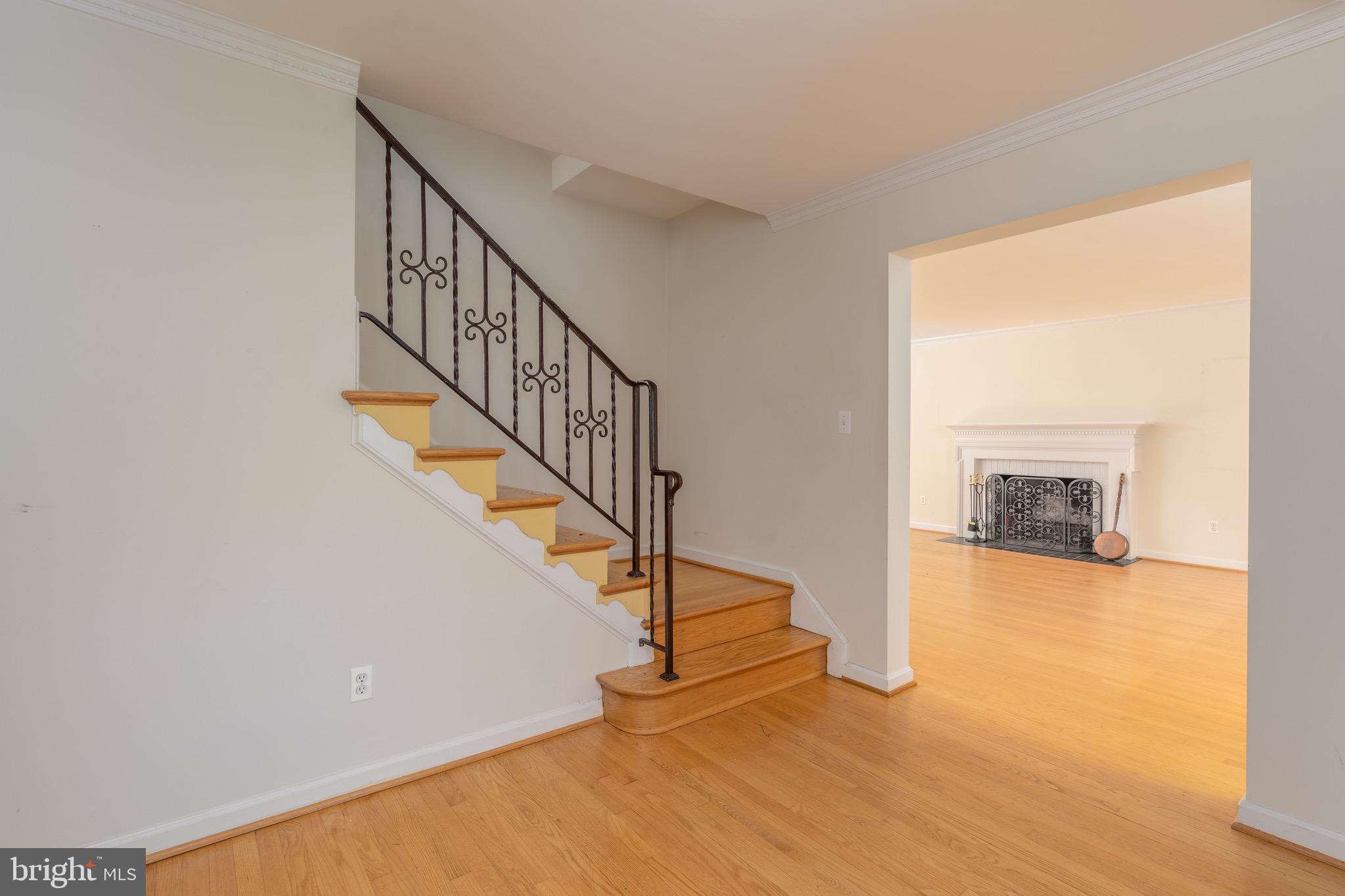 BRADLEY HILLS - Residential