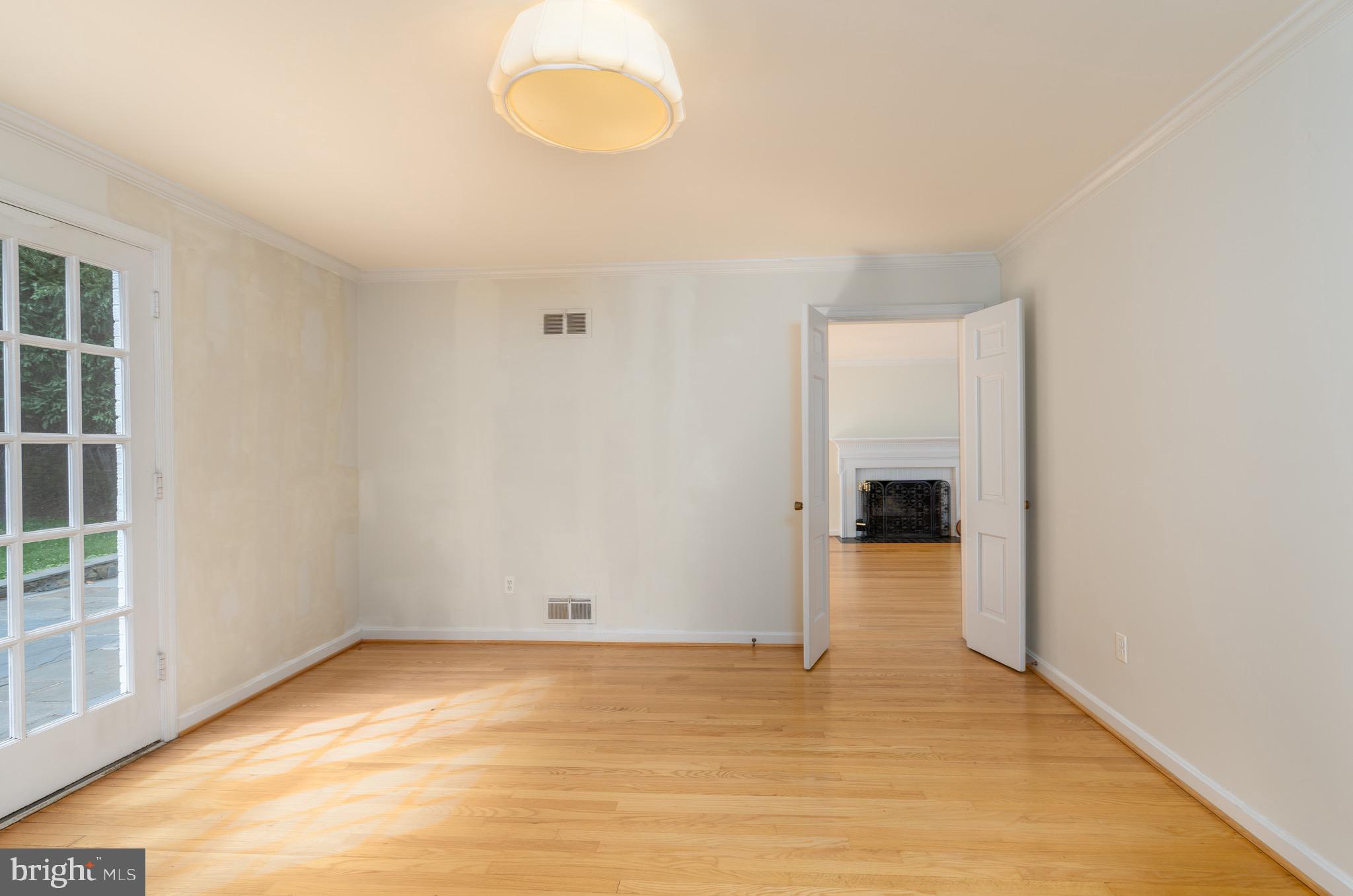 BRADLEY HILLS - Residential