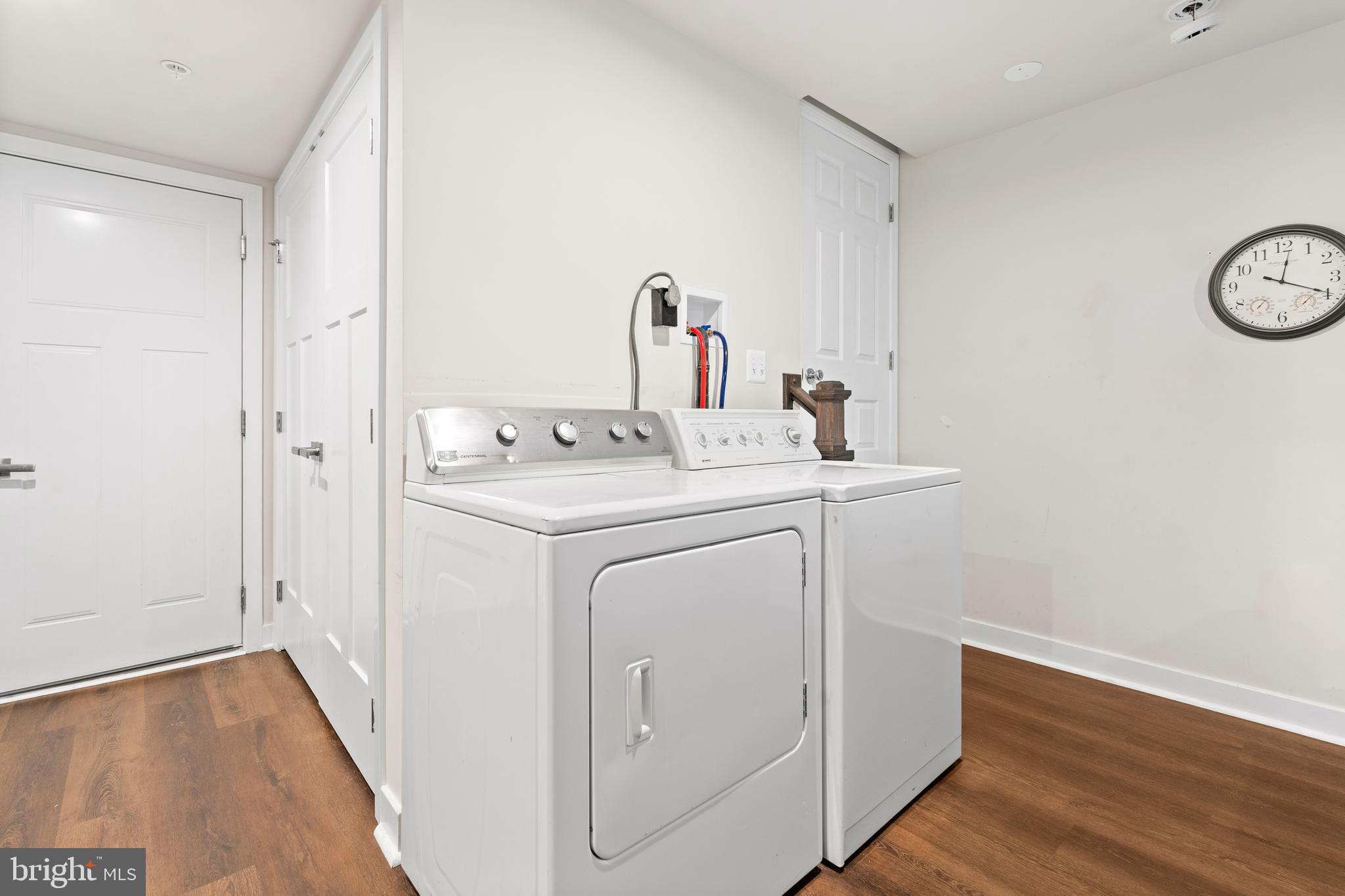 WESTSIDE - Residential